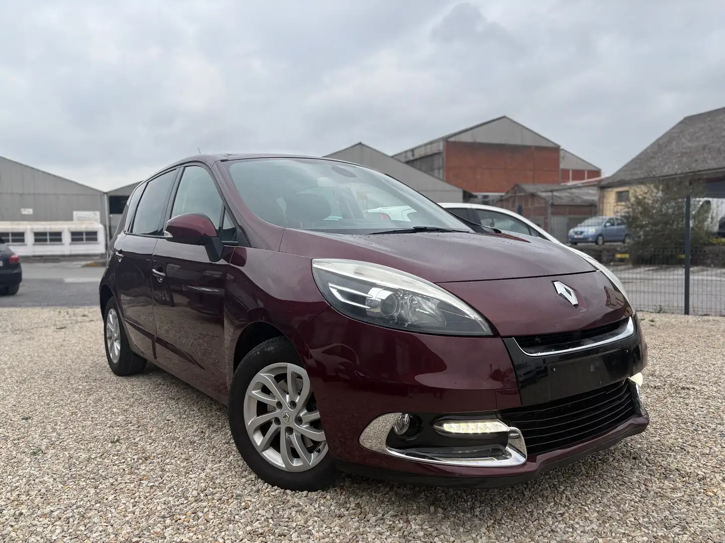 Renault Scenic Scenic 1.5 dCi Energy Expression Paars - 2