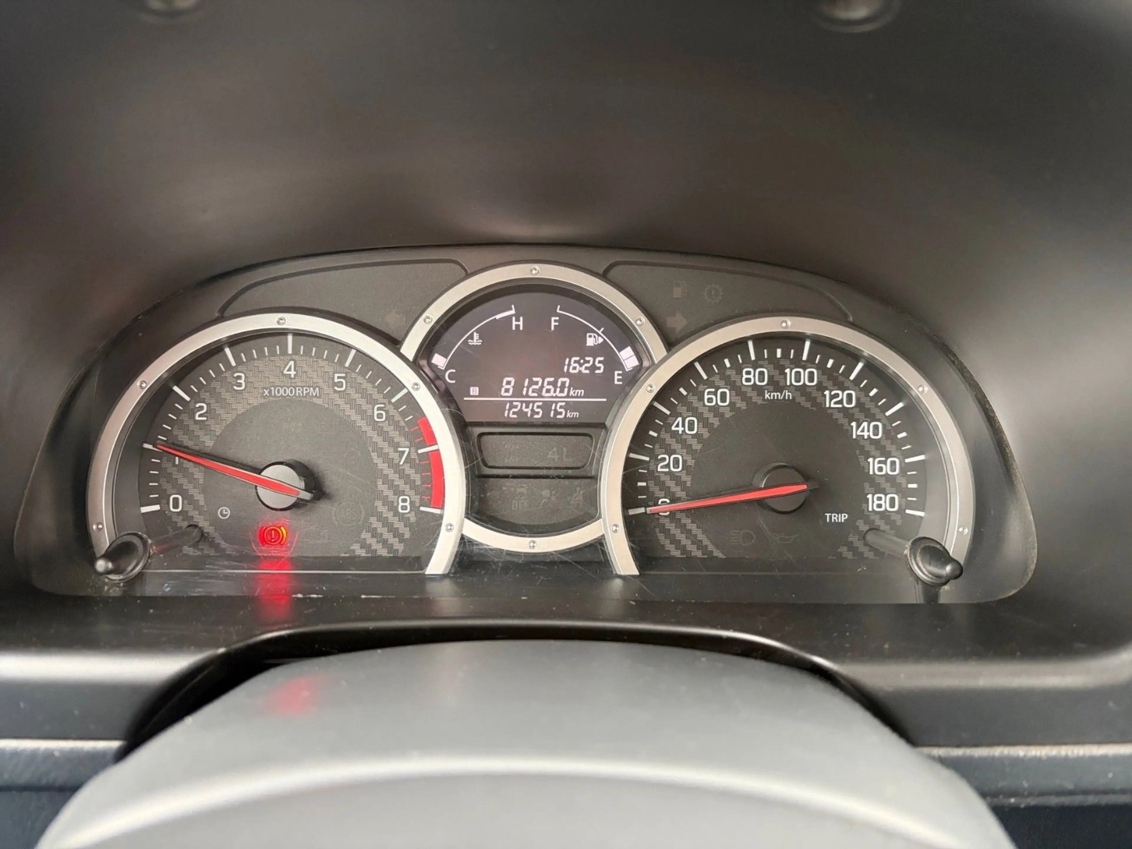 Suzuki Jimny Ranger *Dachgepäckträger, Hundegitter* — photo 15
