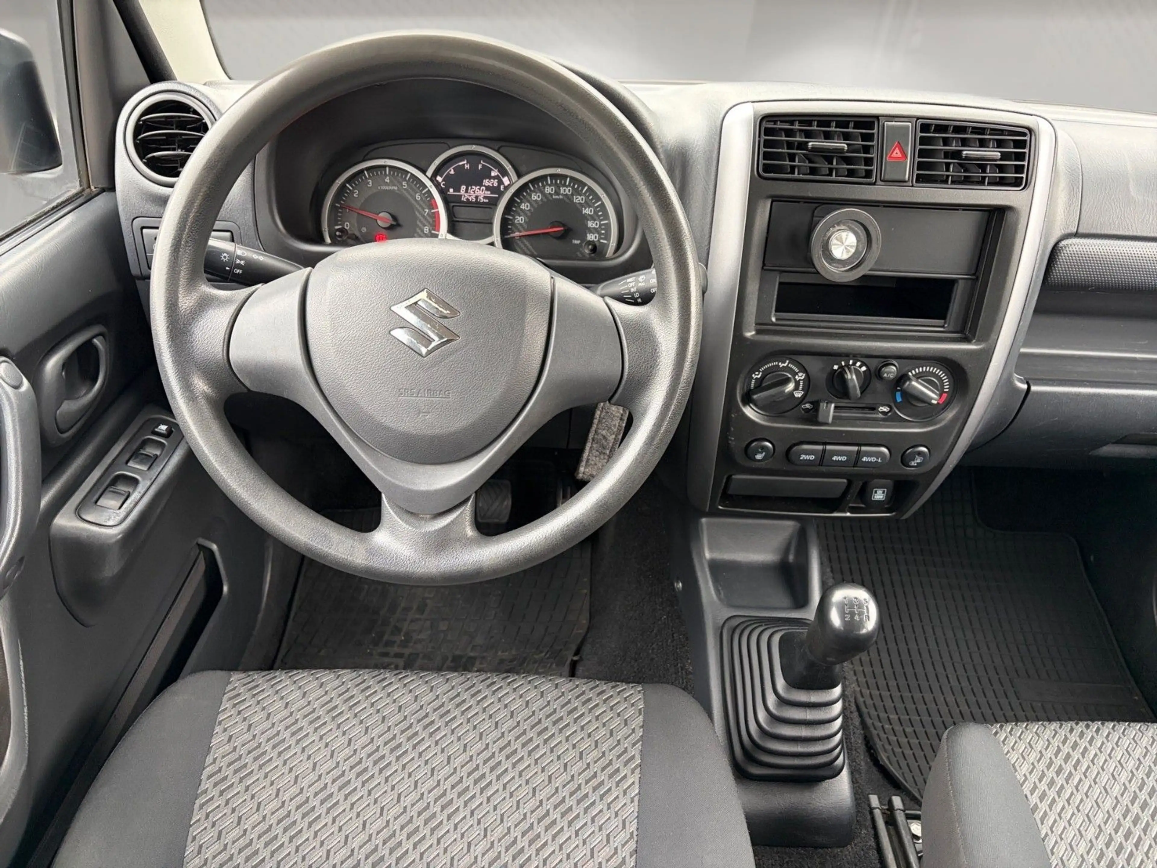 Suzuki Jimny Ranger *Dachgepäckträger, Hundegitter* — photo 13