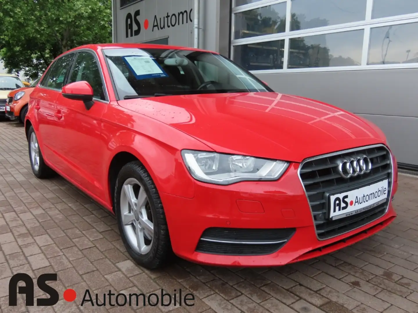 Audi A3 Sportback Amb. 1.8 TFSI Aut*Klima*Temp*PDCv+h Red - 1