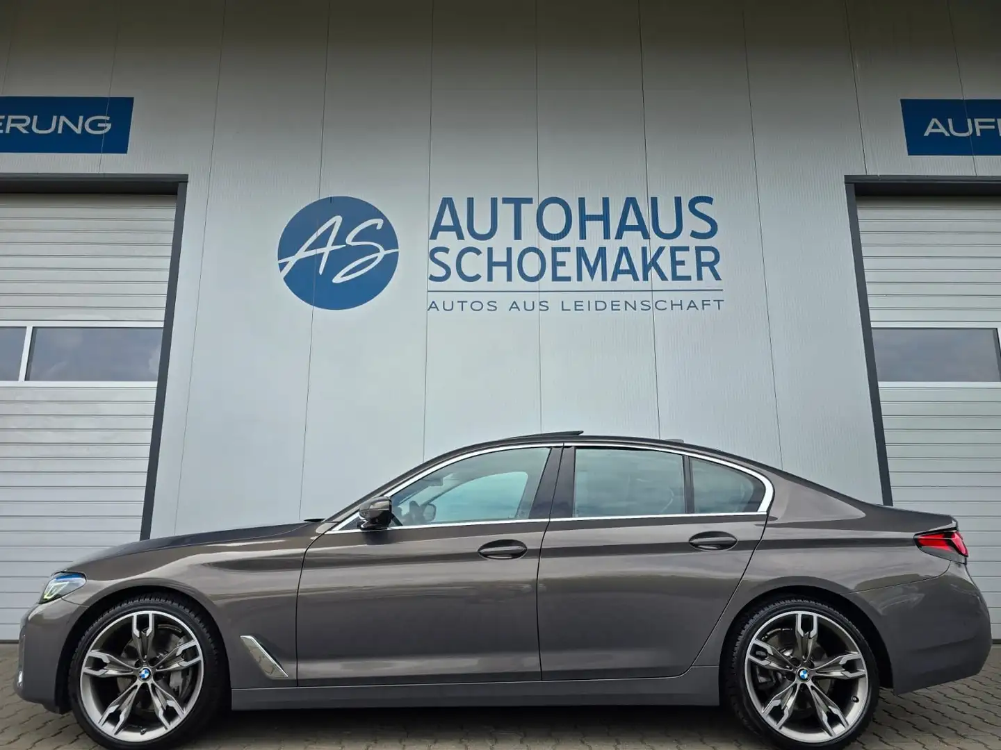 BMW 530 d xDrive Luxury Line*FACELIFT*UPE:100.000EUR* Gris - 2