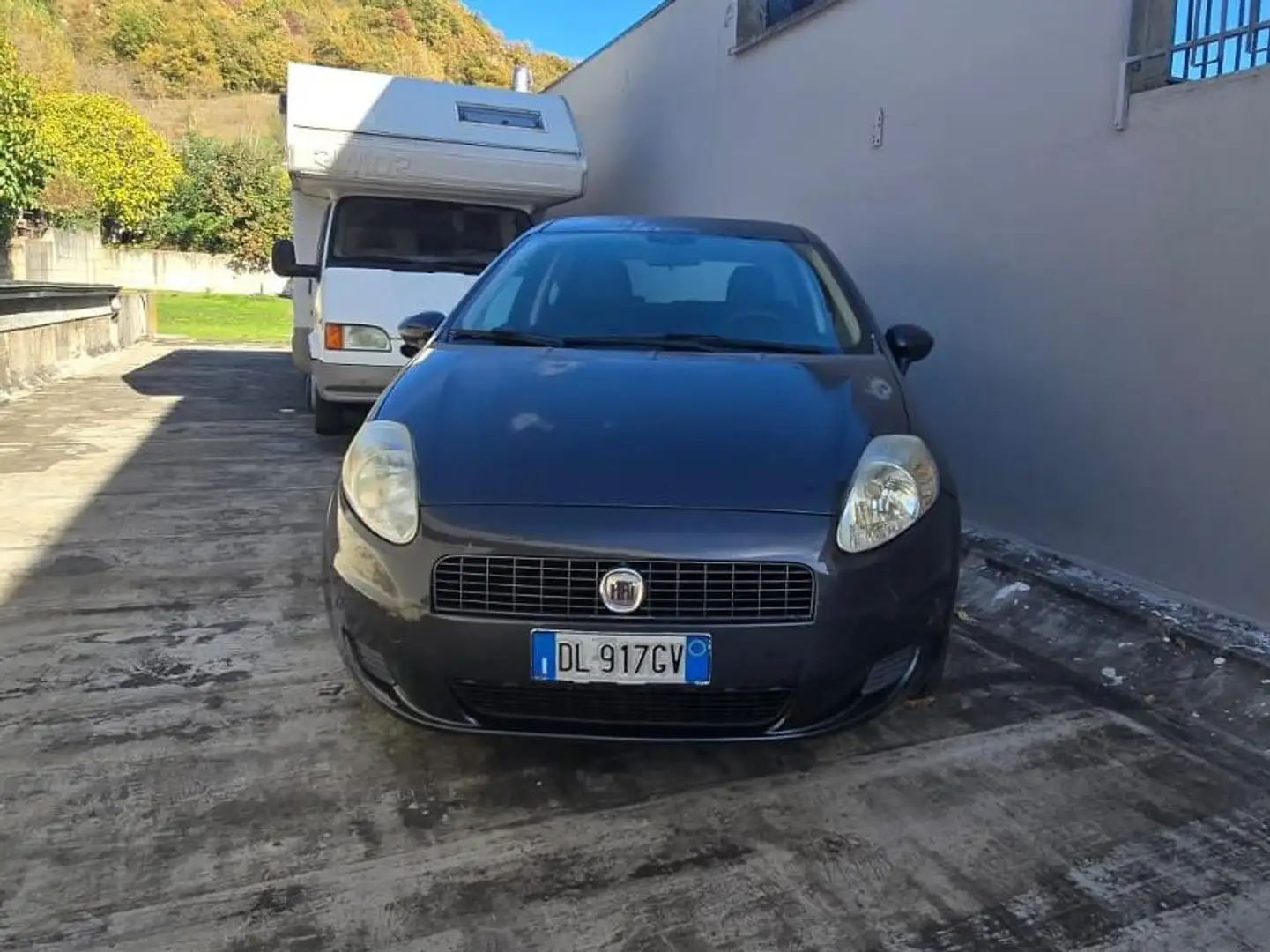 Fiat Grande Punto Grande Punto III 2005 5p 1.2 Dynamic 65cv Gris - 1