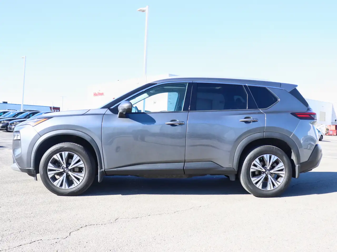 Nissan Rogue снимка Nissan Rogue
