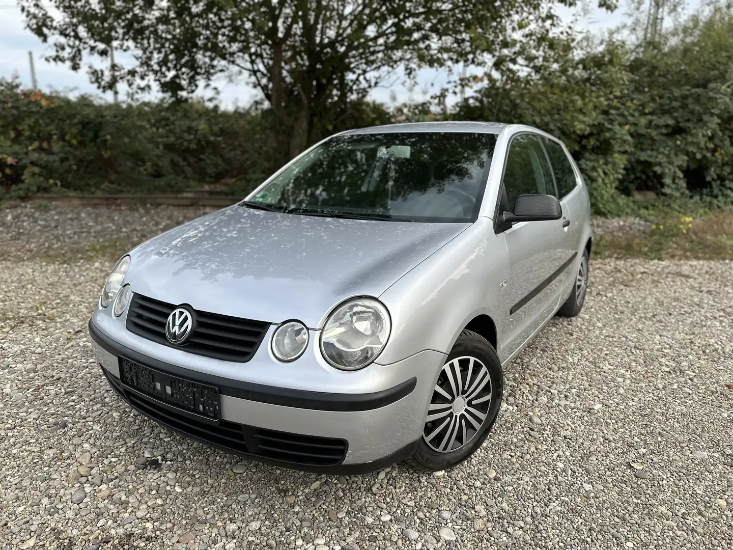 Volkswagen Polo 1.2 Fahrzeugbeschreibung lesen! Silber - 1