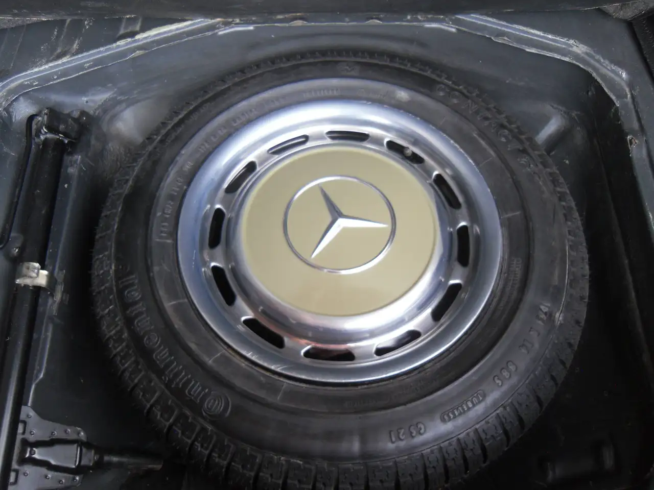 Mercedes-Benz 200 W123 Automatik - restauriert, foto 11