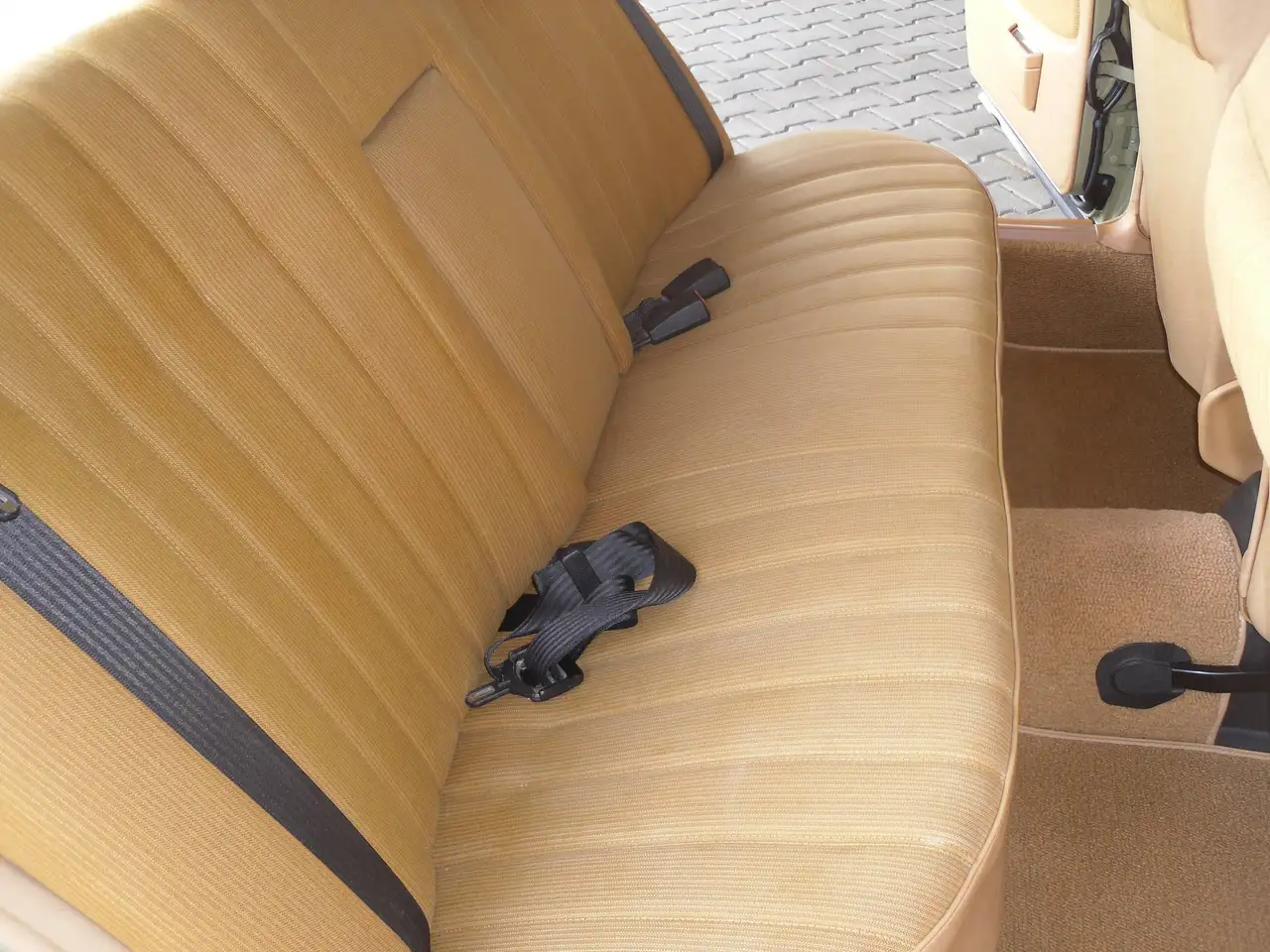 Mercedes-Benz 200 W123 Automatik - restauriert, foto 7
