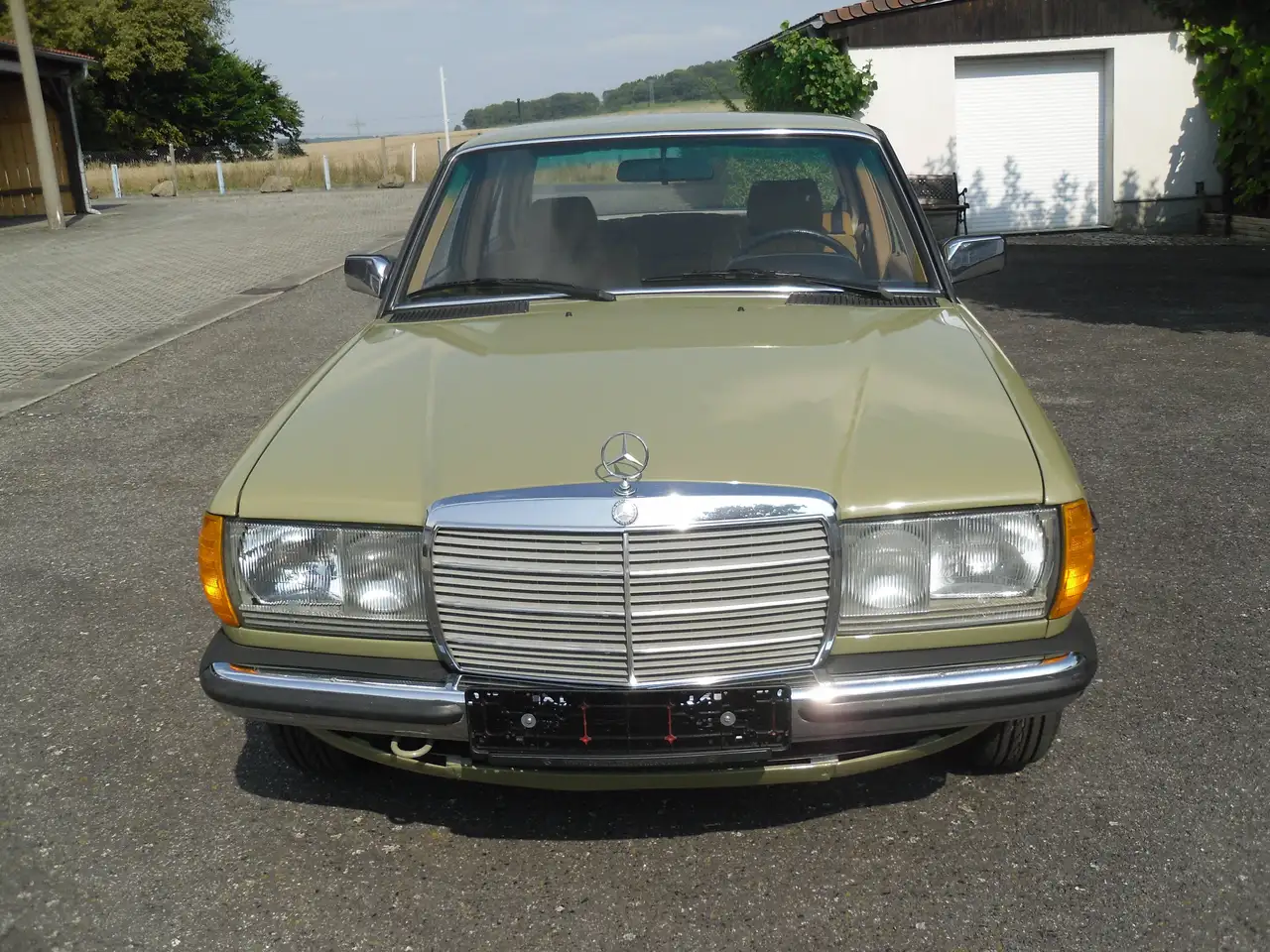 Mercedes-Benz 200 W123 Automatik - restauriert, foto 4
