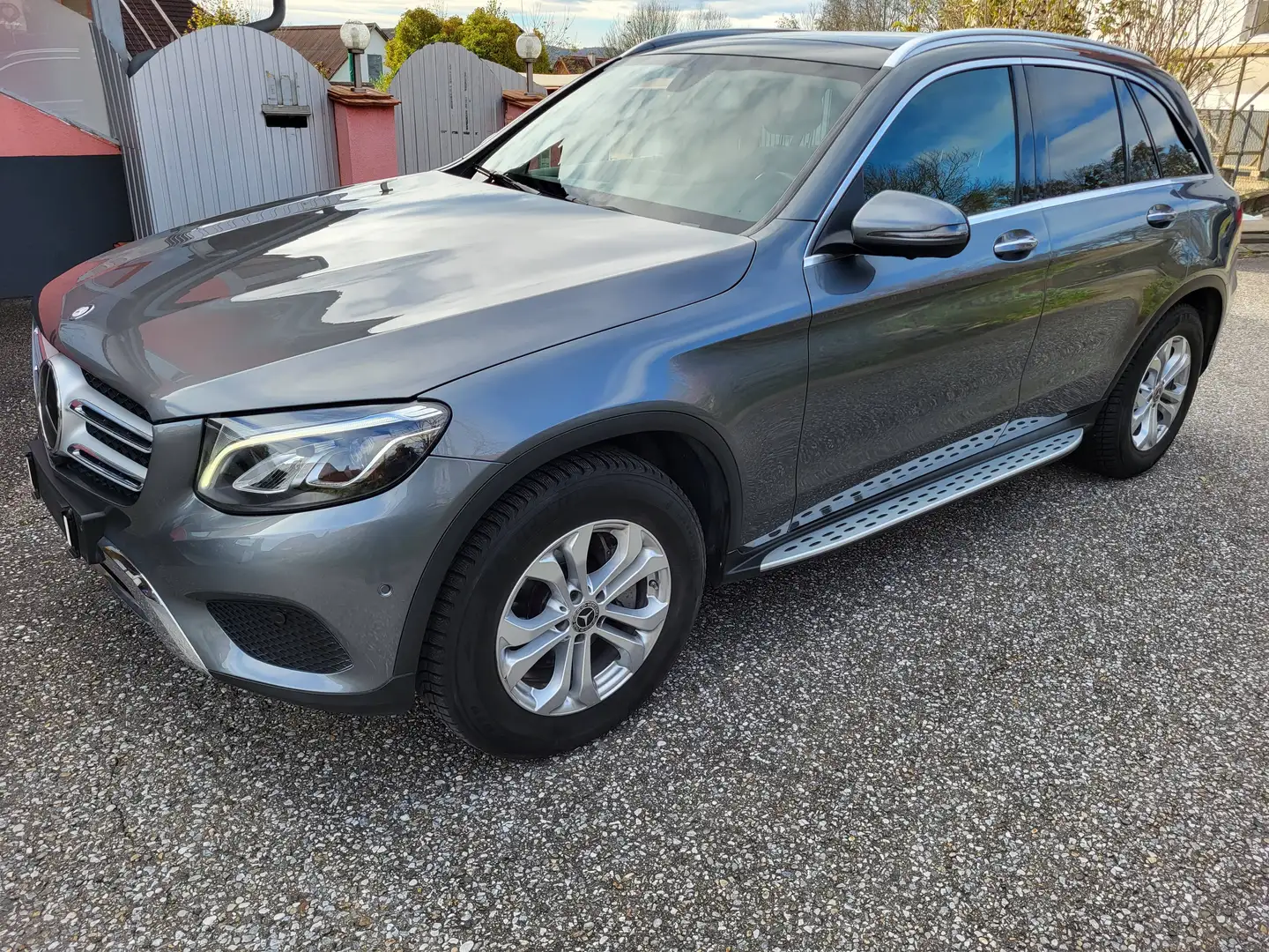Mercedes-Benz GLC 250 GLC Edition 1 250d 4MATIC Aut. Edition 1 Grau - 1