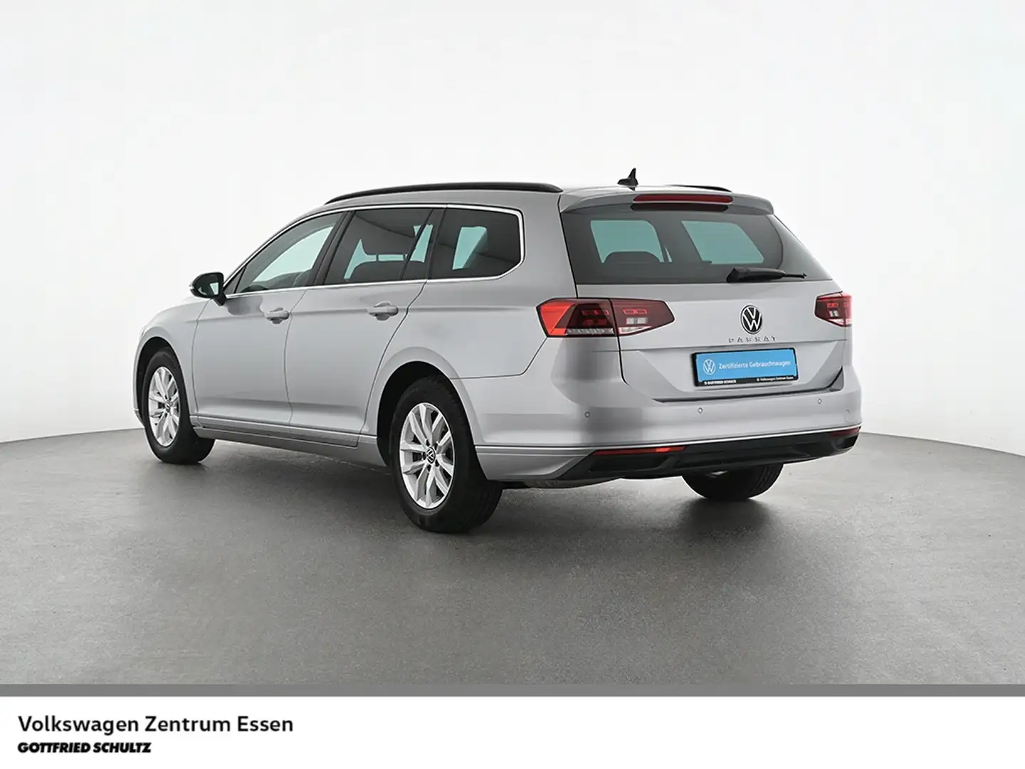 Volkswagen Passat Variant Business TSI LED Navi ACC AHK Silber - 2
