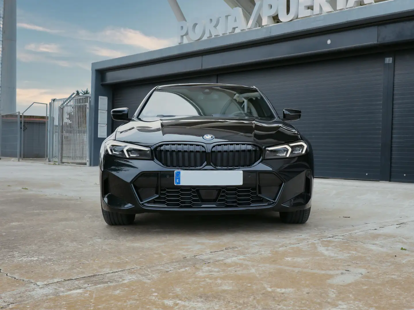 BMW 330 330e Negro - 2