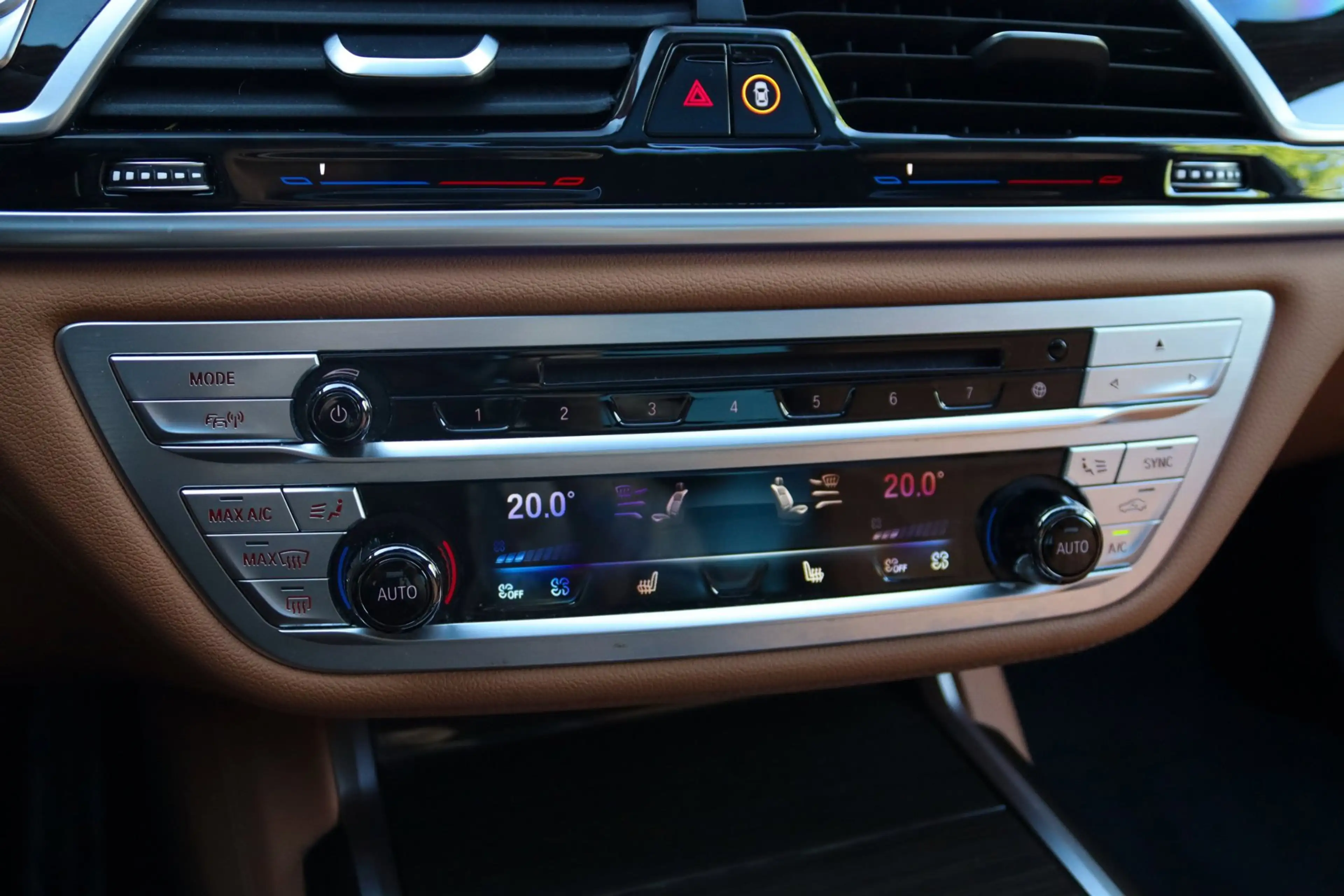 BMW 745 7-serie 745e M-Pakket BTW! PANO NAP HUD H&K LASER — photo 32