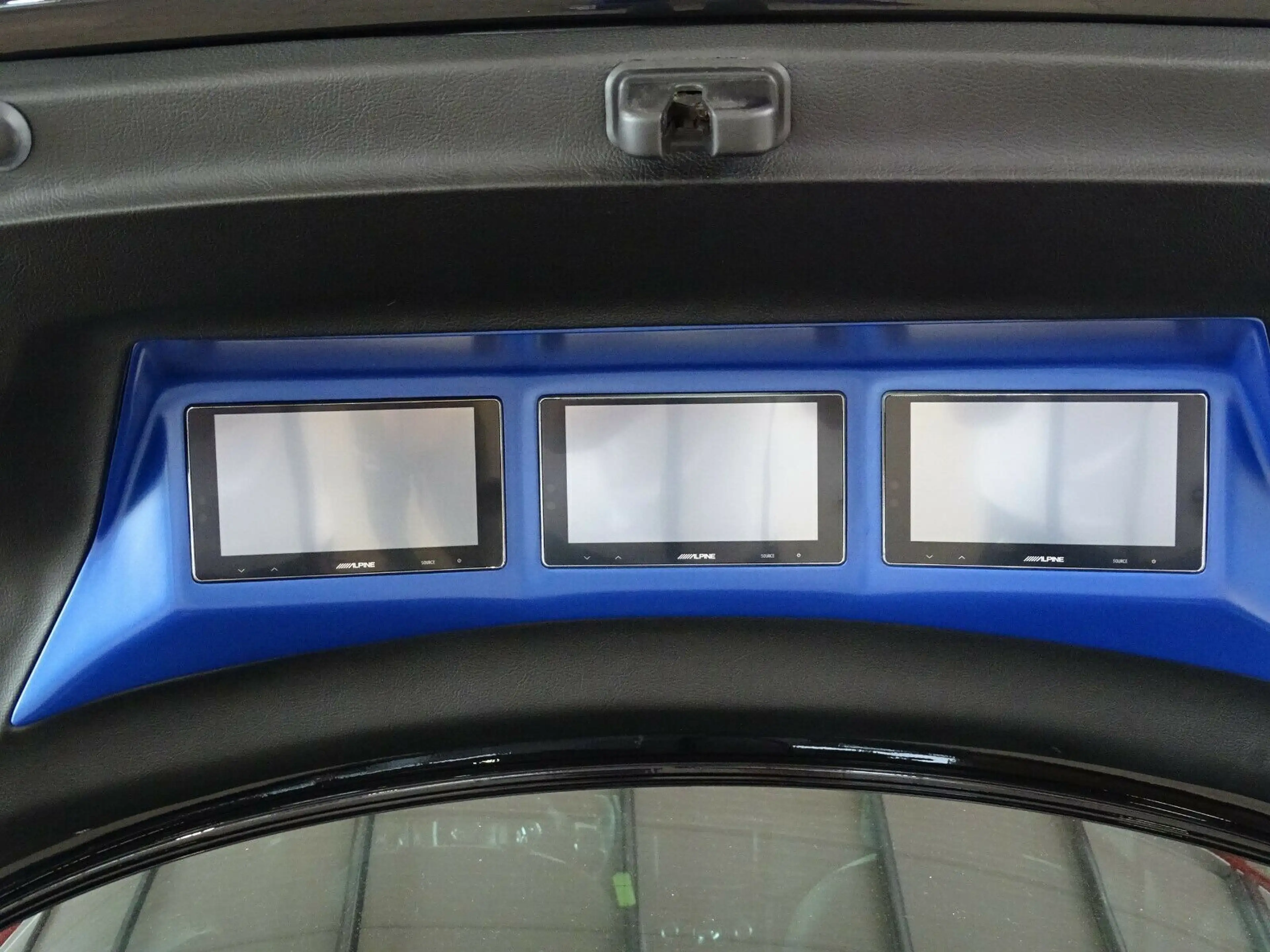 Volkswagen Passat CC R-Line*Alpine Showcar* — photo 6