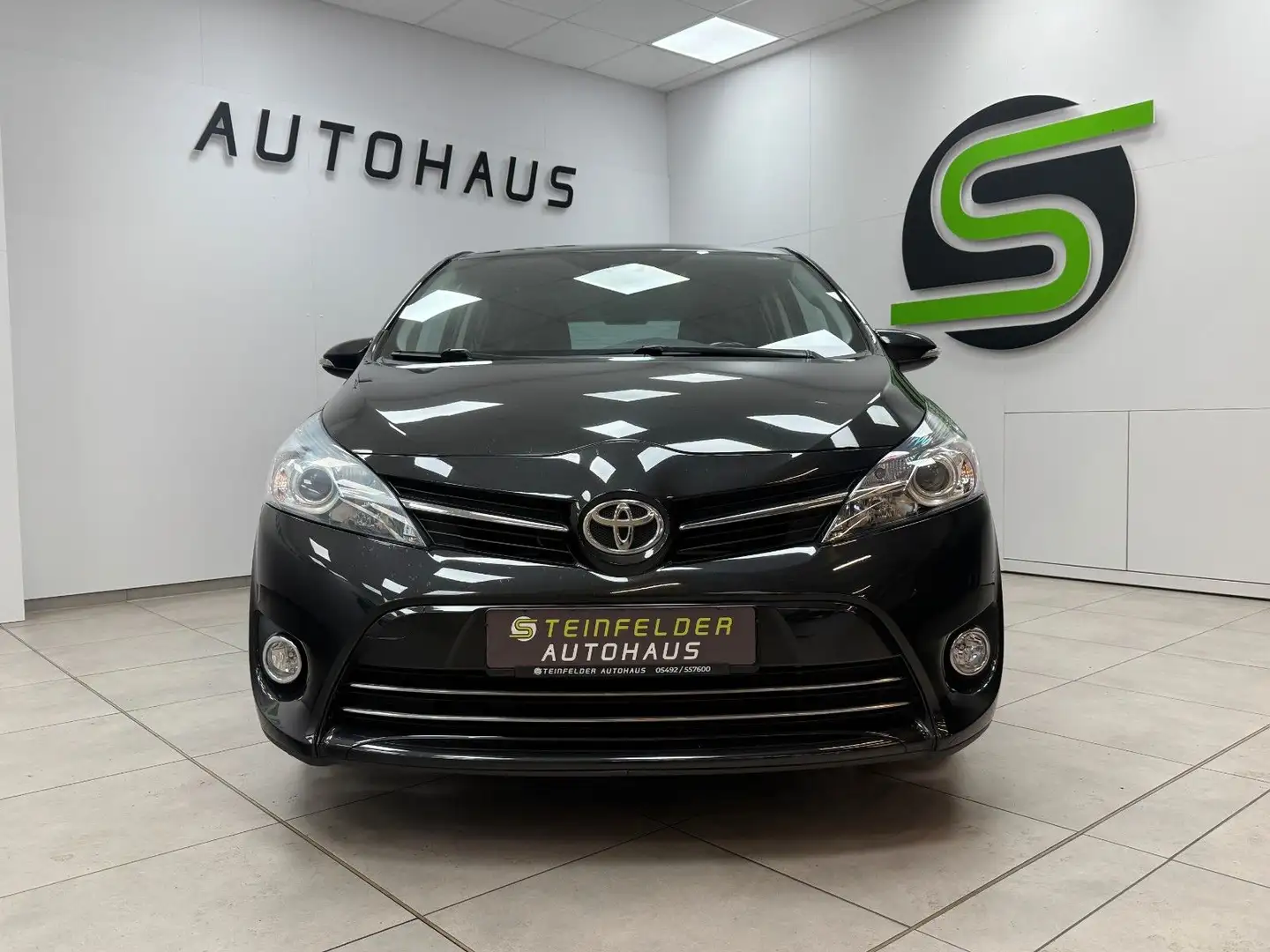Toyota Verso 1.6D-D4 Edition-S/NAVI/TEMPOMAT/KAMERA/AHK Schwarz - 2