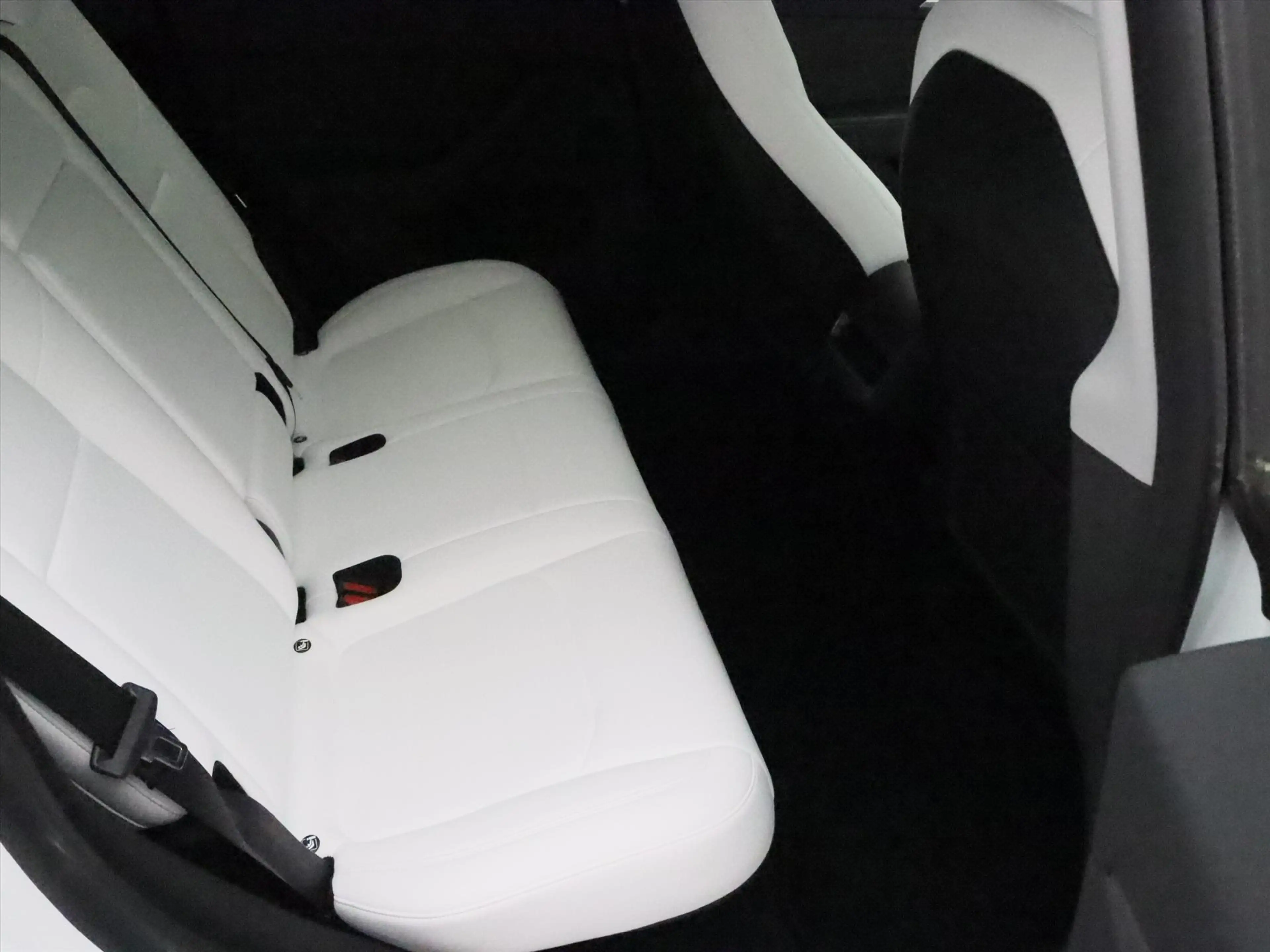 Tesla Model Y Long Range AWD 75kWh 351pk 94.1% SoH [ WIT LEDER+A — photo 10