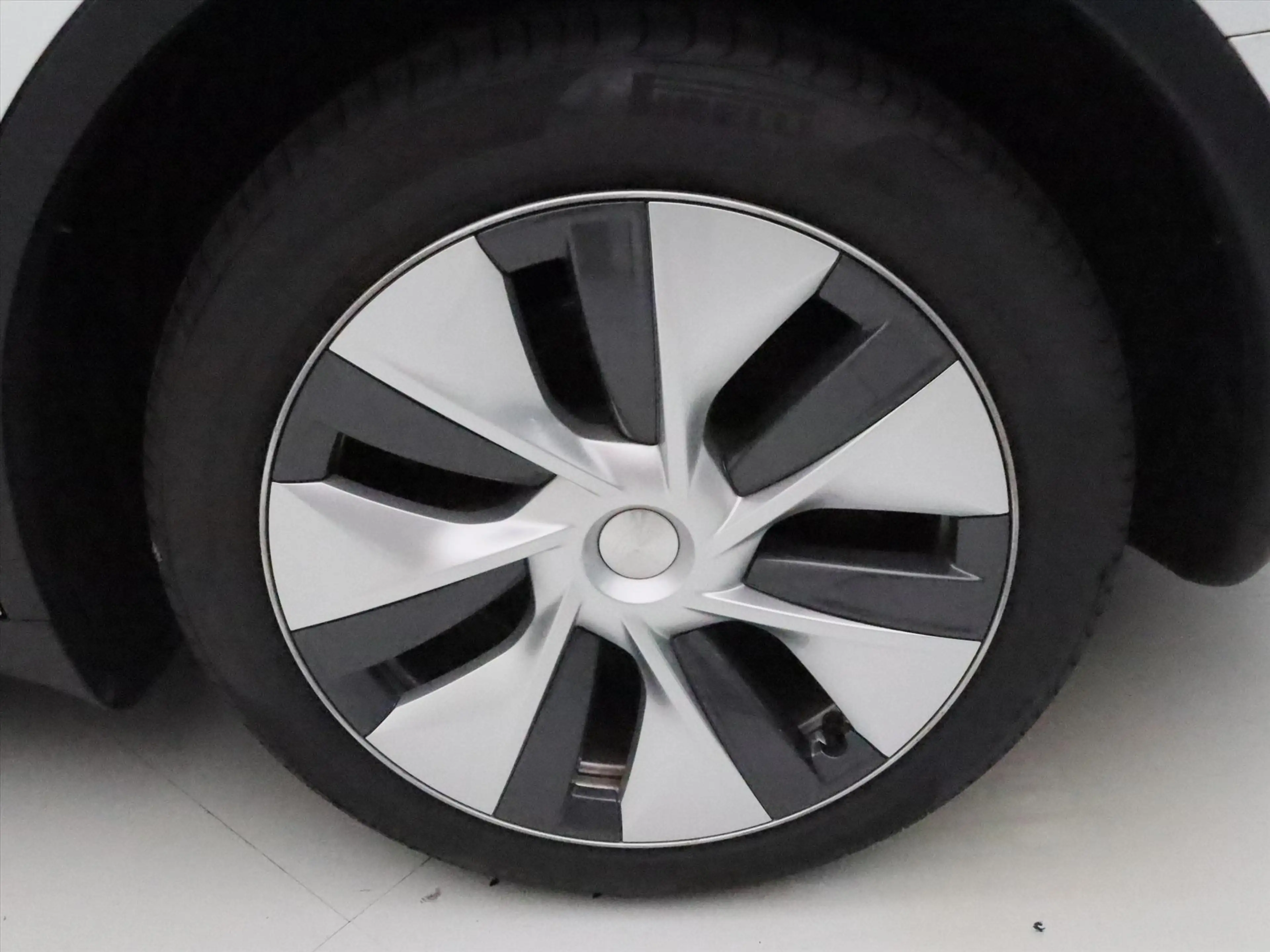Tesla Model Y Long Range AWD 75kWh 351pk 94.1% SoH [ WIT LEDER+A — photo 37