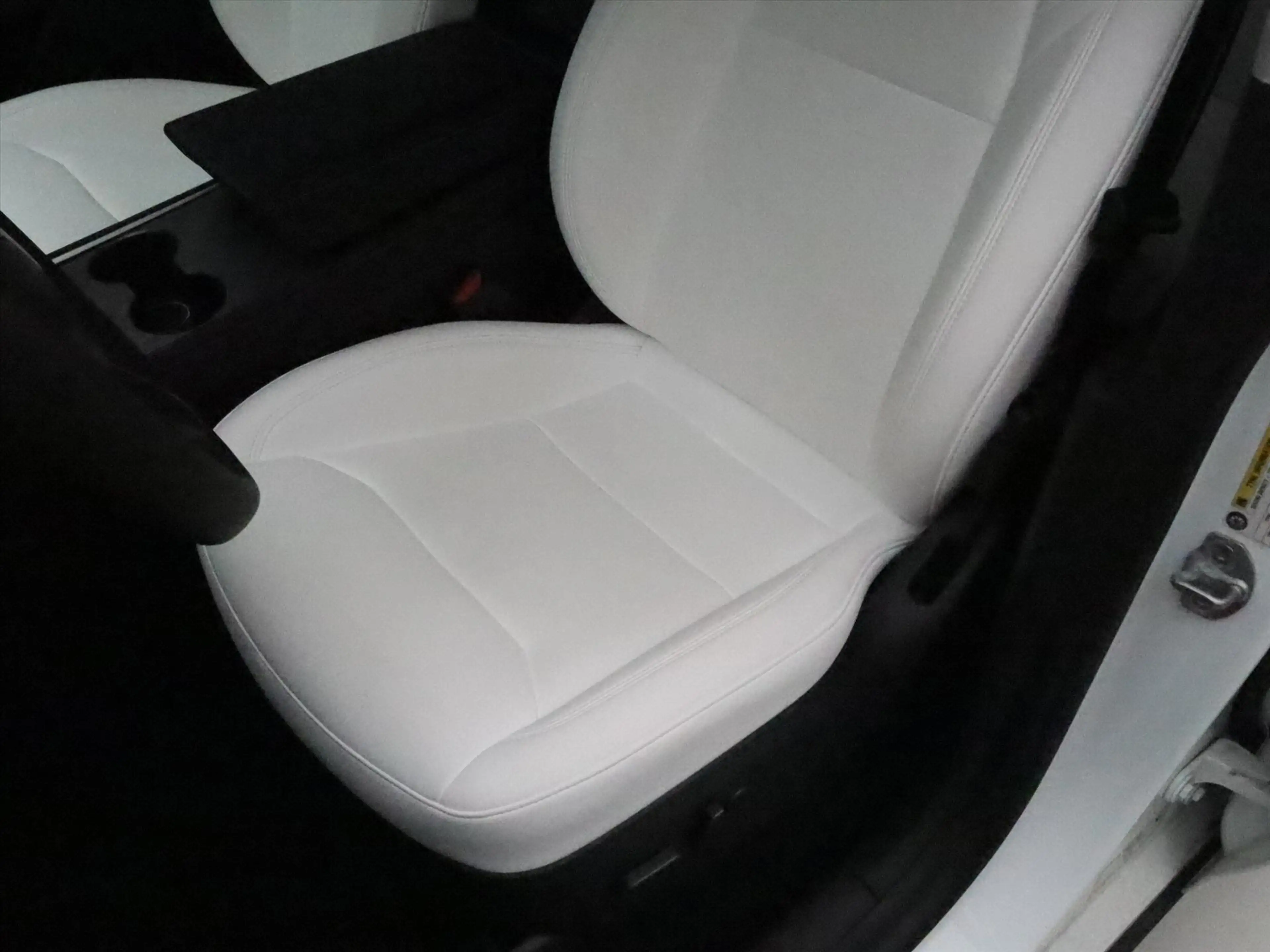 Tesla Model Y Long Range AWD 75kWh 351pk 94.1% SoH [ WIT LEDER+A — photo 15