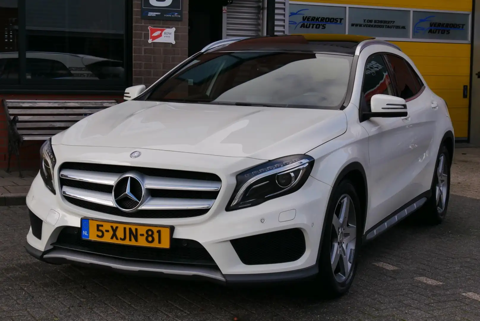 Mercedes-Benz GLA 200 Edition 1. amg. pano. camera. stoelverwarming Blanc - 2