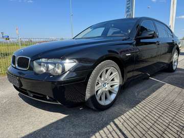 BMW 745i Lunga • 4.4 V8 • Full Optional