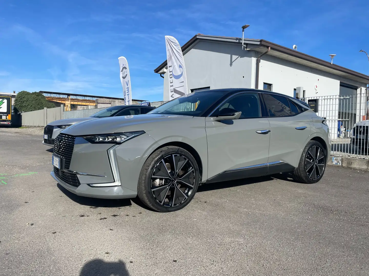 DS Automobiles DS 4 DS4 1.6 e-tense phev Cross Opera 225cv auto Gris - 1