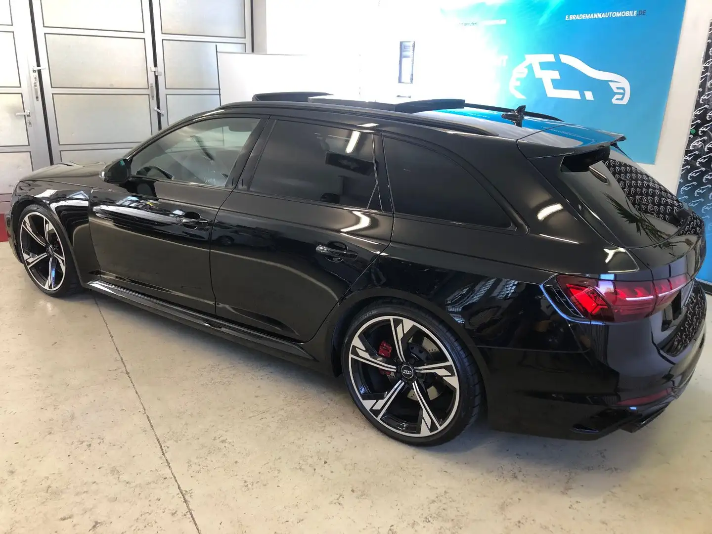 Audi RS4 RS 4 Avant 2.9 TFSI quattro Schwarz - 2