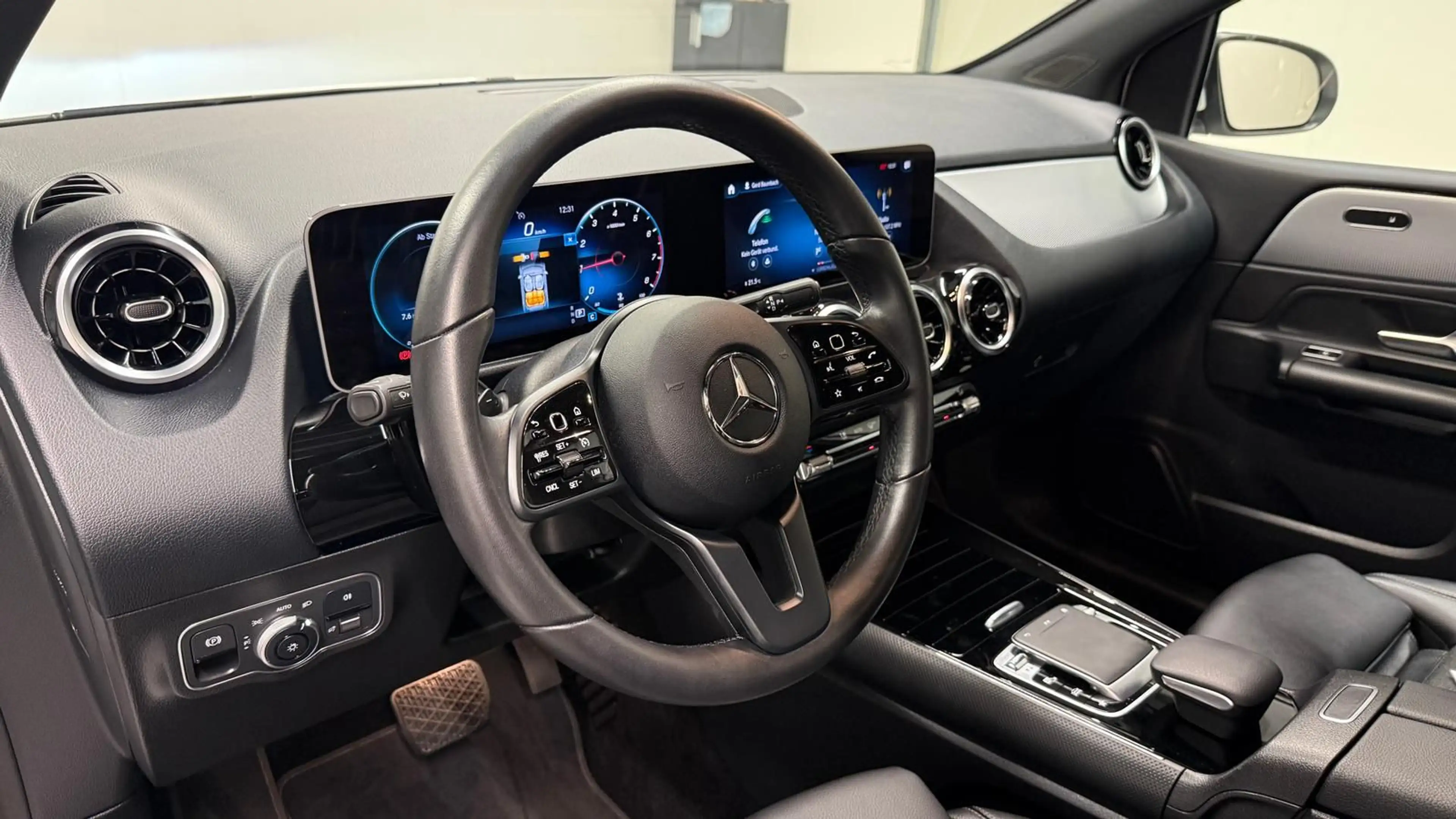 Mercedes-Benz B 180 Style LED/Navi/SHZ/Kam/Parkass./GRA/17-LM — photo 14
