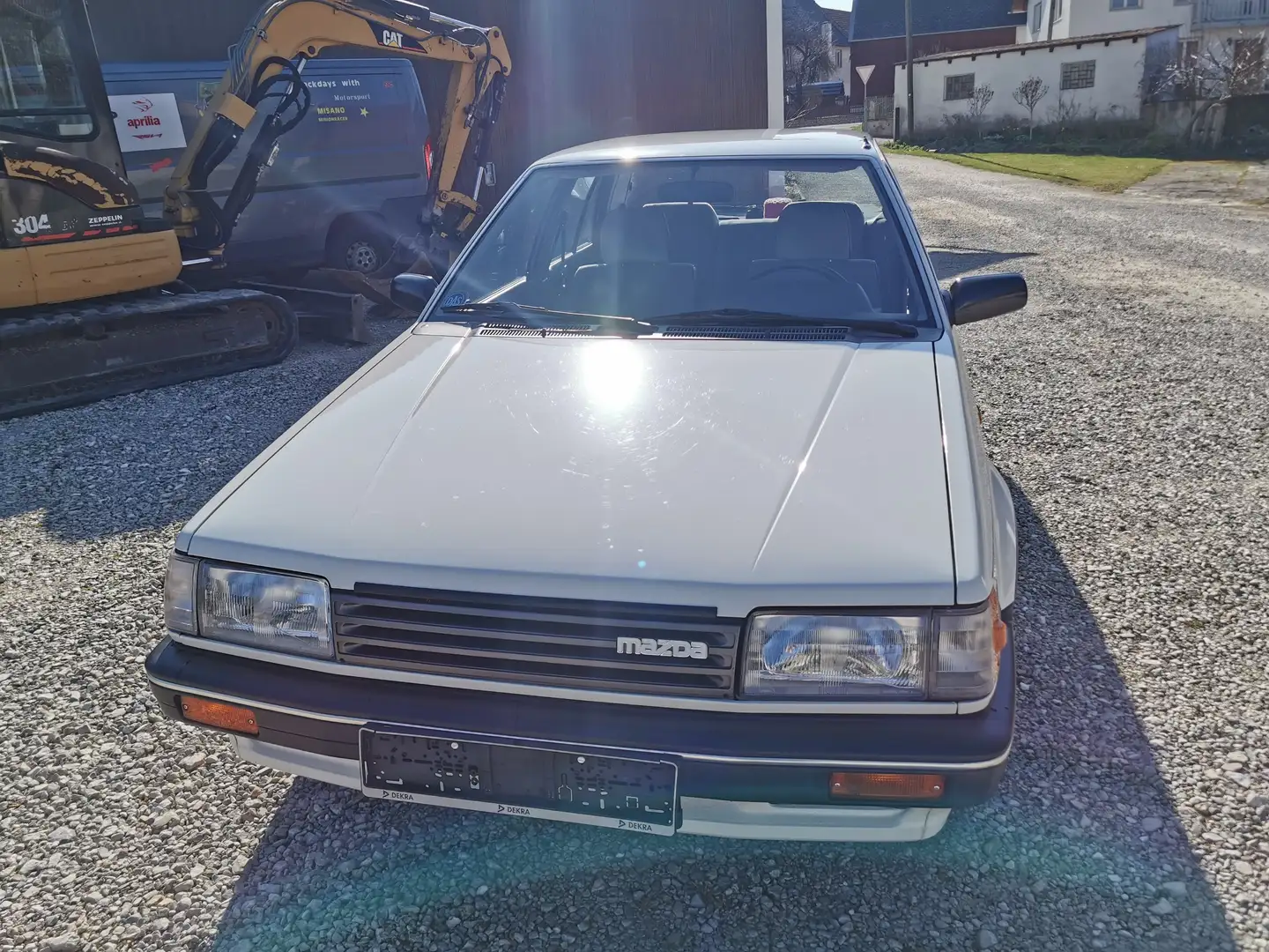 Mazda 323 14470km Automatik 4 türig H Kennzeichen Beyaz - 2
