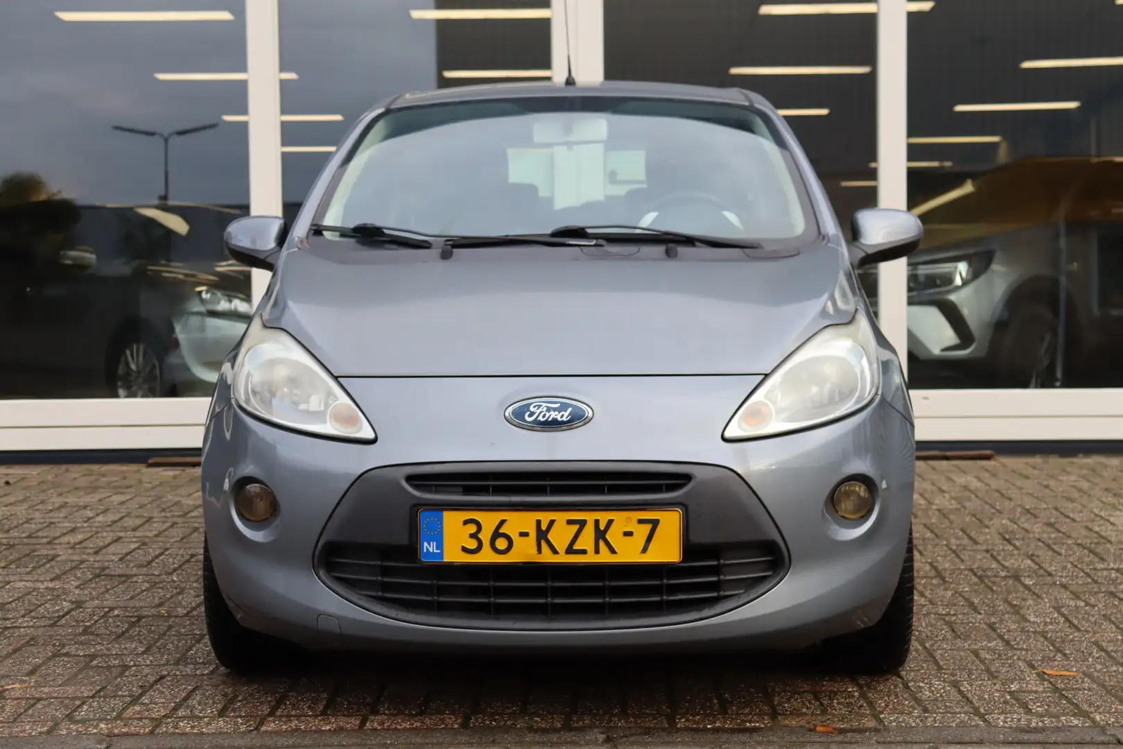 Ford Ka/Ka+ 1.2 Titanium, AIRCO, 1ste EIGENAAR, CARPLAY, NAP P Gris - 2