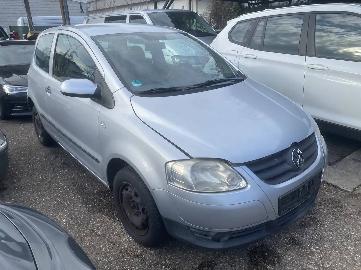 Volkswagen Fox 1.2 Stříbrná - 1