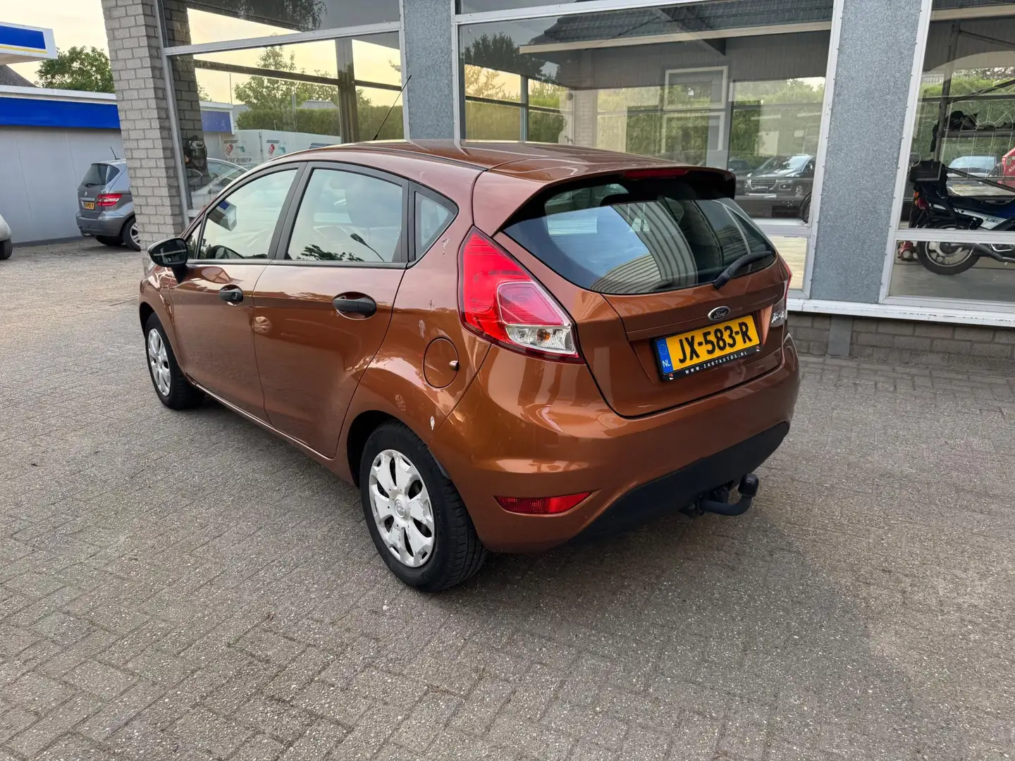 Ford Fiesta 1.25 Titanium Bruin - 2
