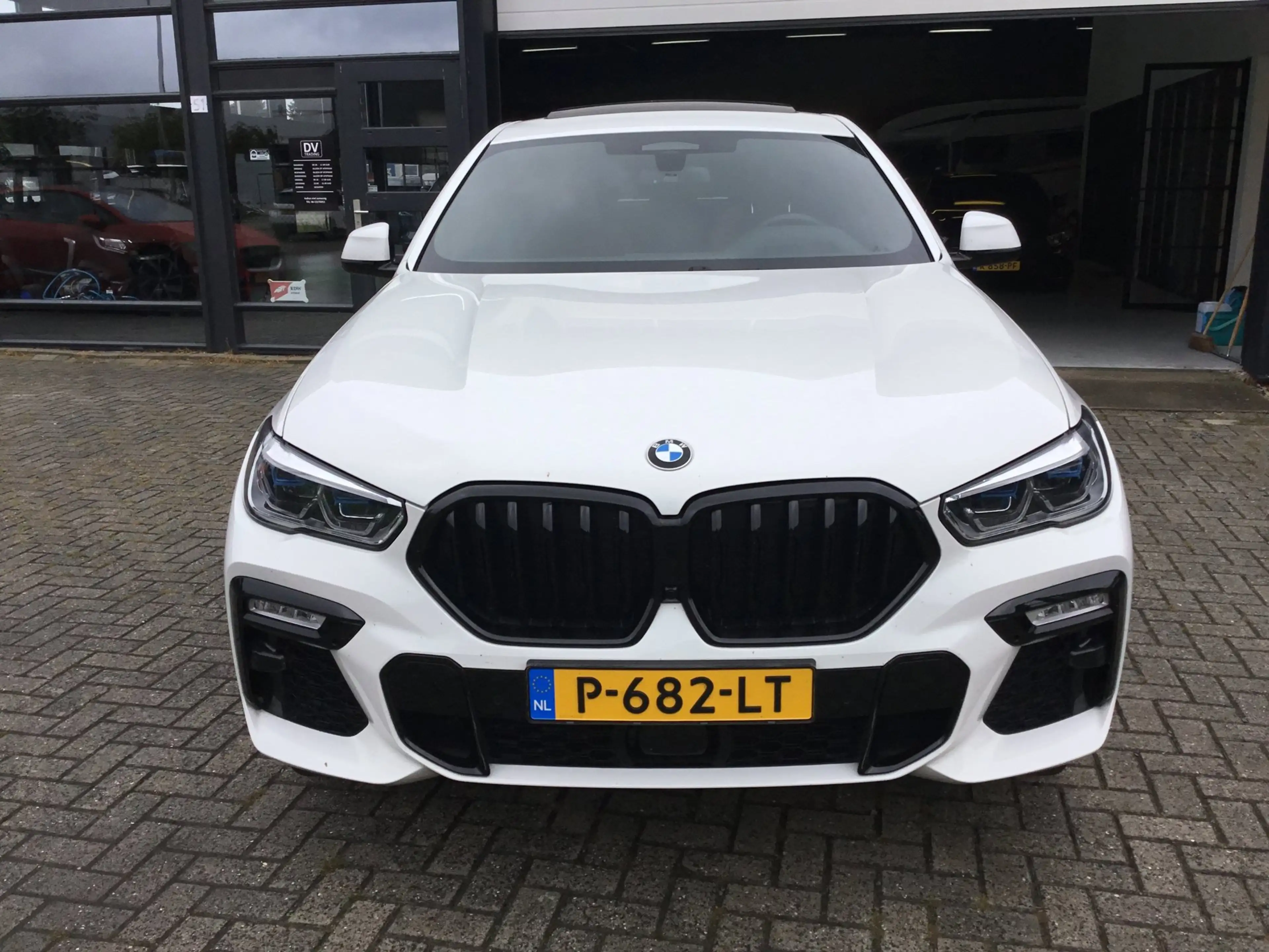 BMW X6 XDrive40i High Executive — photo 2