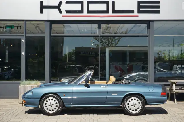 Alfa Romeo Spider 2.0 QV | Zender