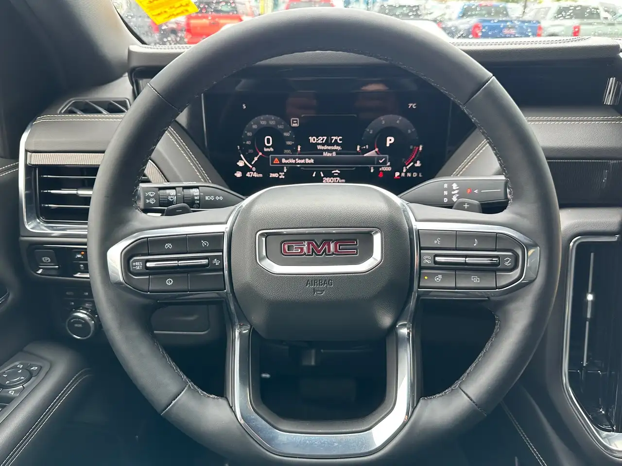 GMC Yukon снимка GMC Yukon