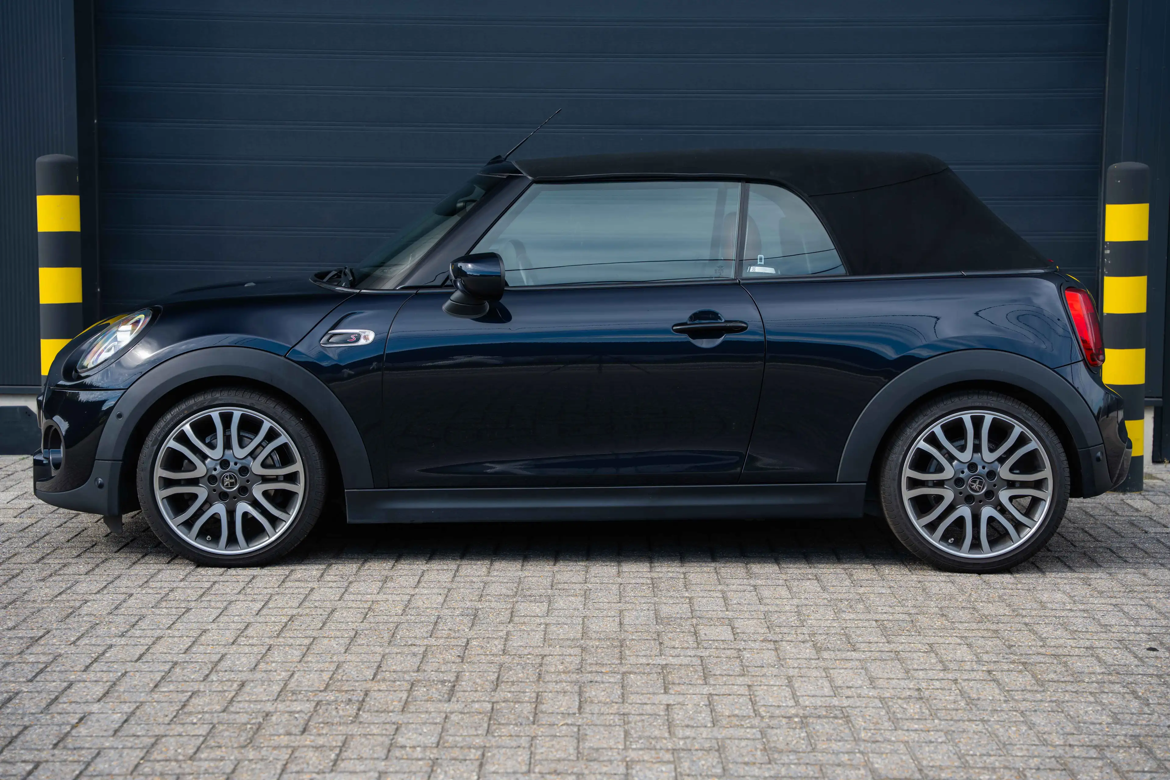 MINI Cooper S Cabrio Mini Cabriolet 2.0AS Cooper S OPF (EU6d-TEMP) — photo 4