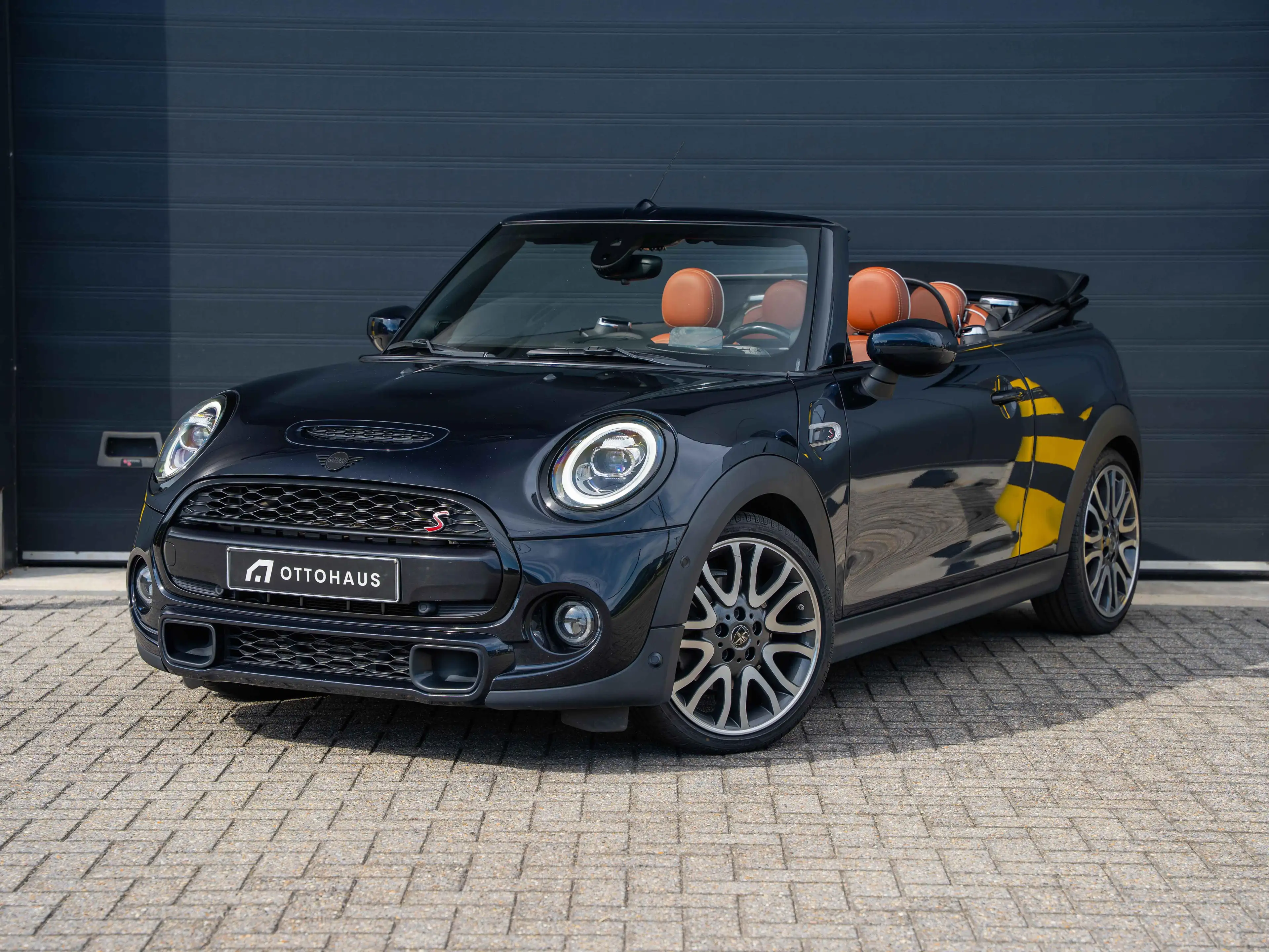 MINI Cooper S Cabrio Mini Cabriolet 2.0AS Cooper S OPF (EU6d-TEMP) — photo 2