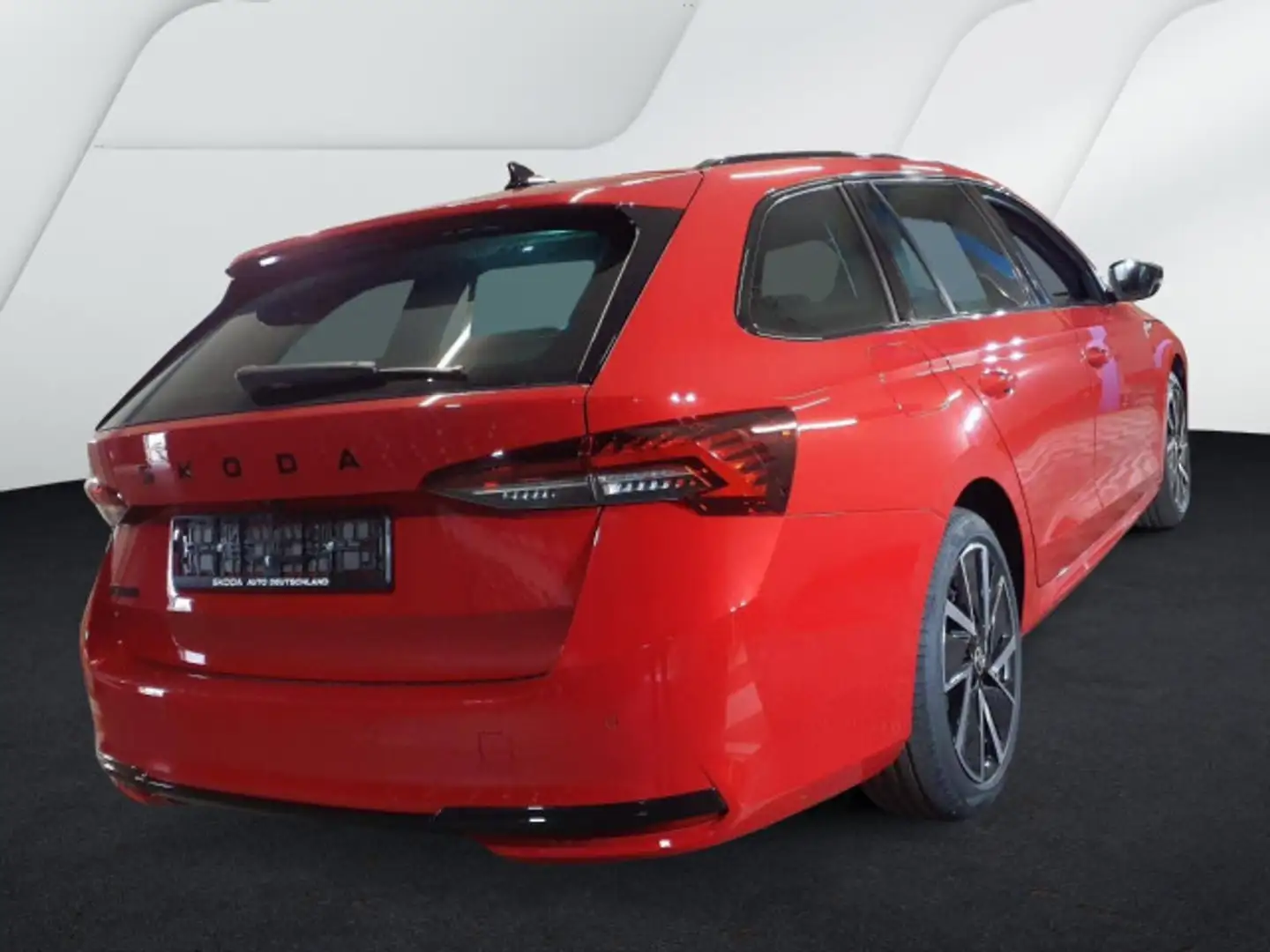 Skoda Octavia Combi 1.5 TSI DSG SPORTLINE PANO LM18 NA Rot - 2