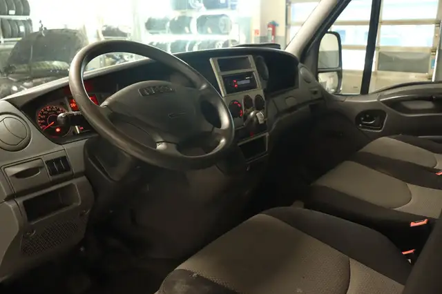 Iveco 35s11 Pritsche view 15