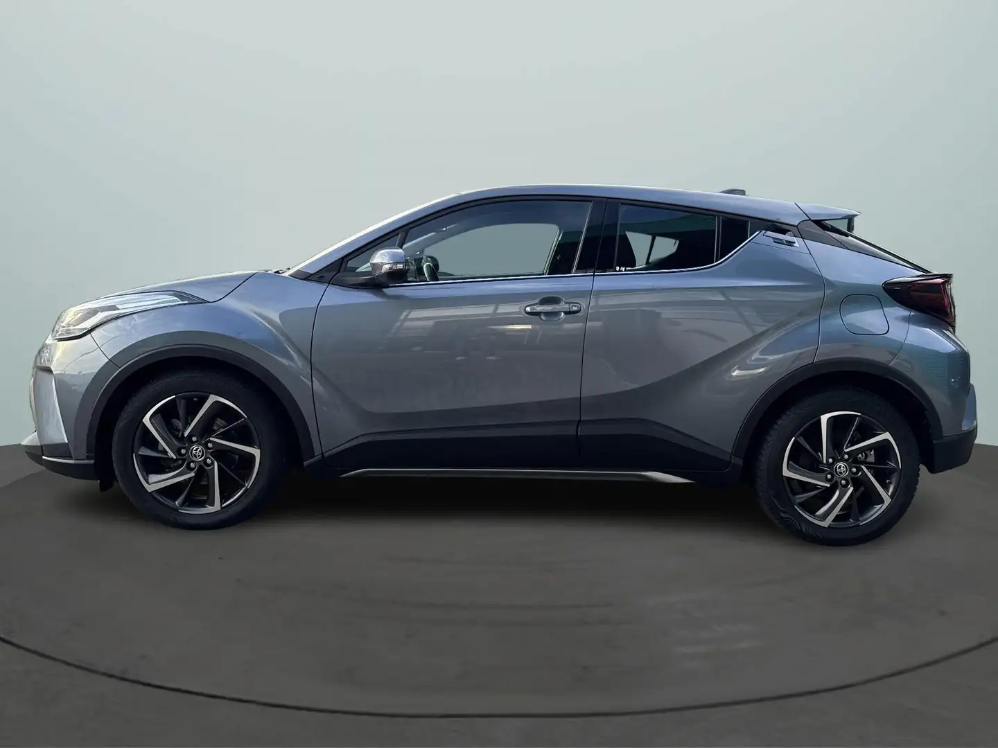Toyota C-HR 1.8 Hybrid Dynamic Navigatie / Climate Control / C Grijs - 2