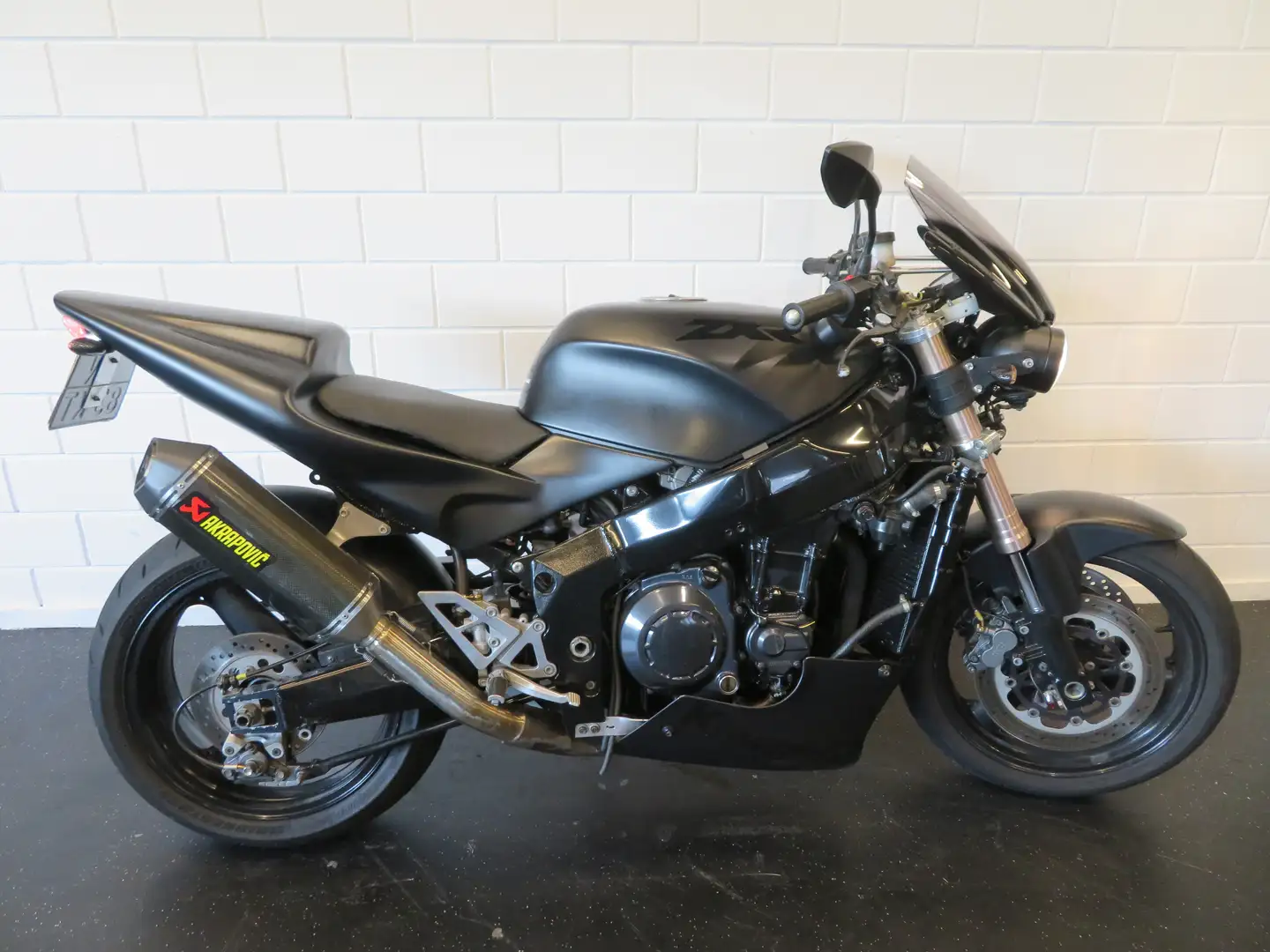 Kawasaki ZXR 750 ZEER FRAAI! Zwart - 2