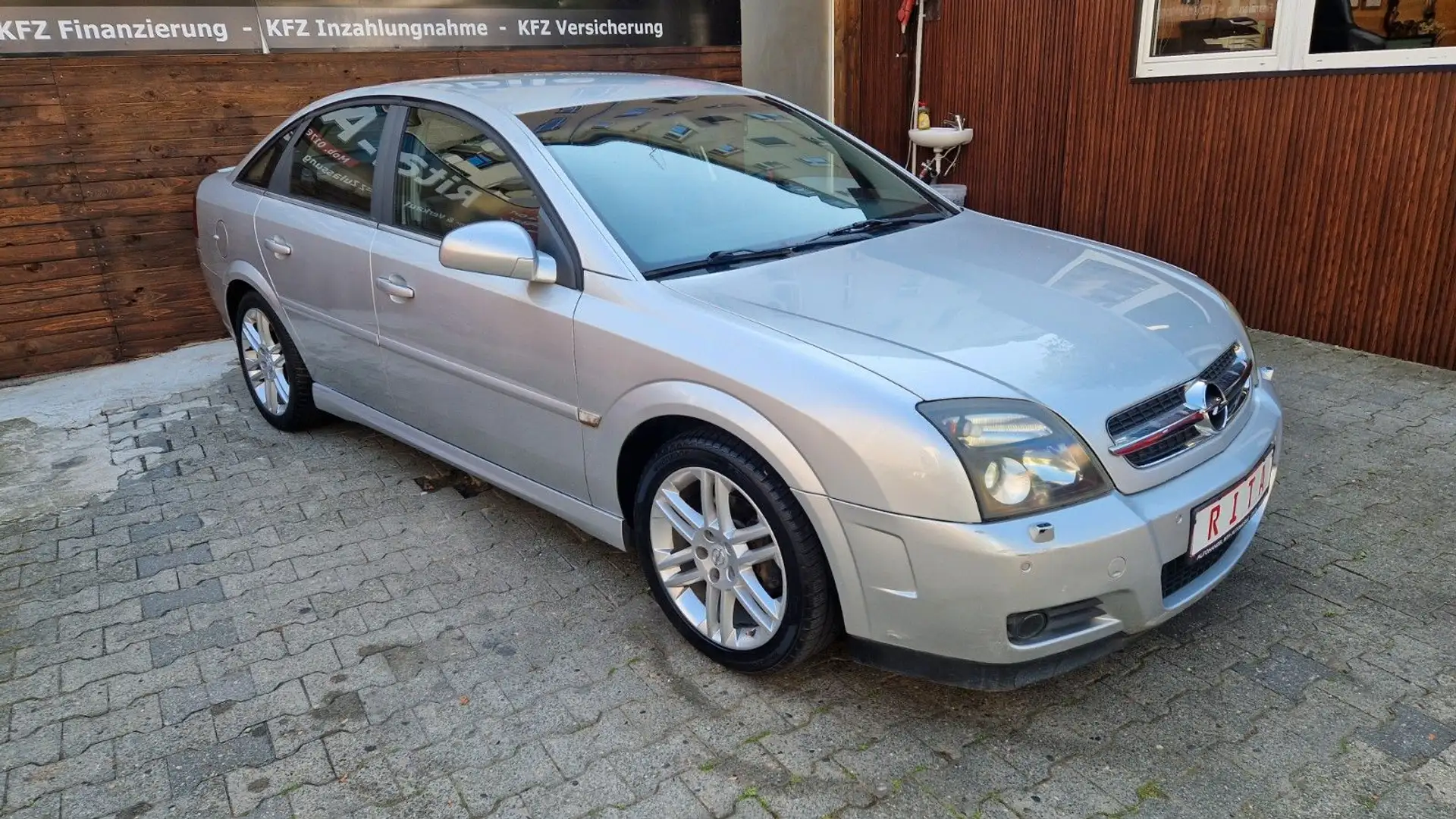 Opel Vectra GTS 2.2 Automatik, PDC, SHZ Gris - 2