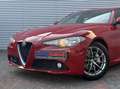 Alfa Romeo Giulia 2.0 SUPER 200 PK Airco CruisePdc Leer 2017 Eerste Rood - thumbnail 14