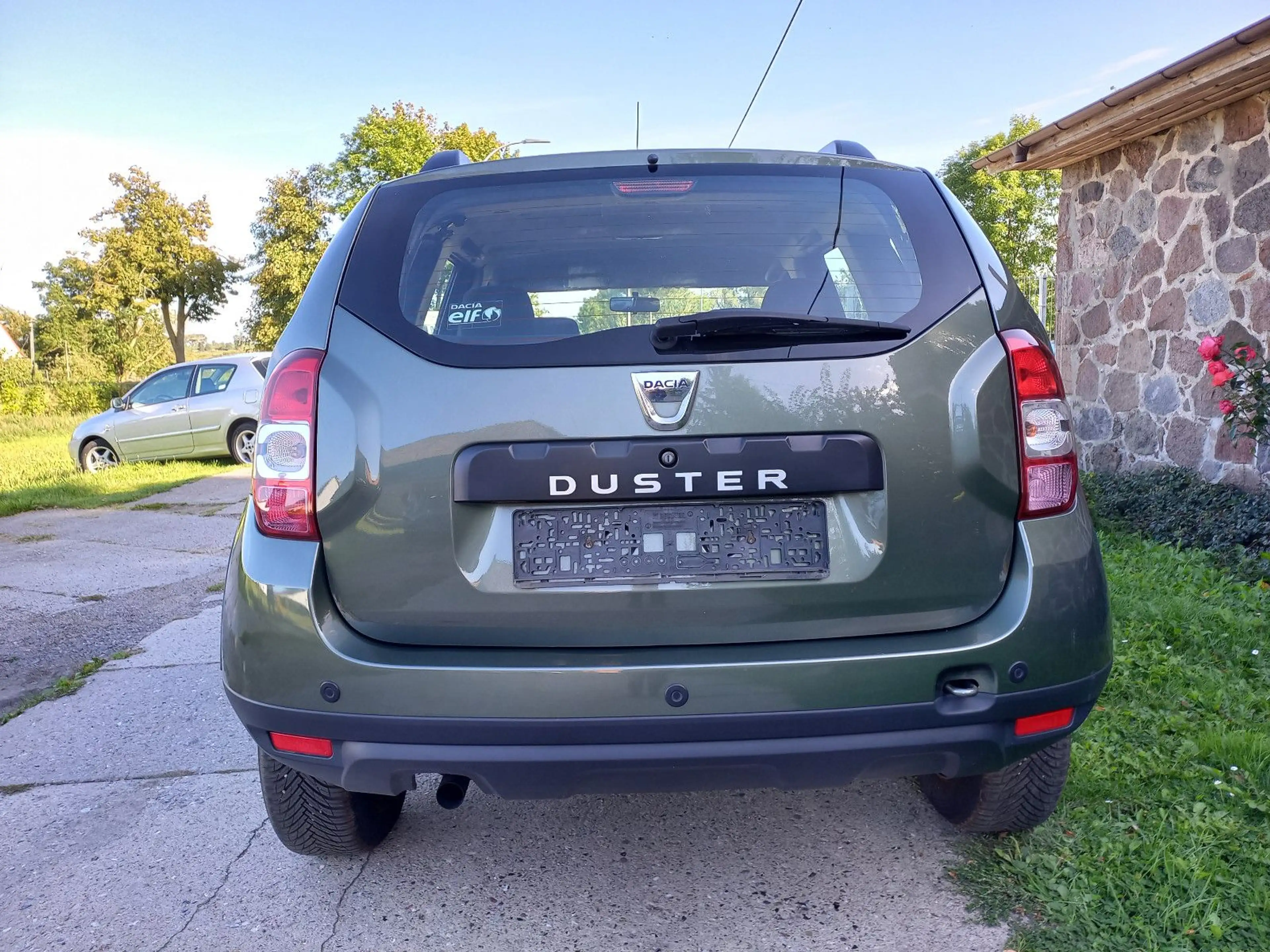 Dacia Duster I Laureate 4x2- Klima- 1 Hand — photo 12