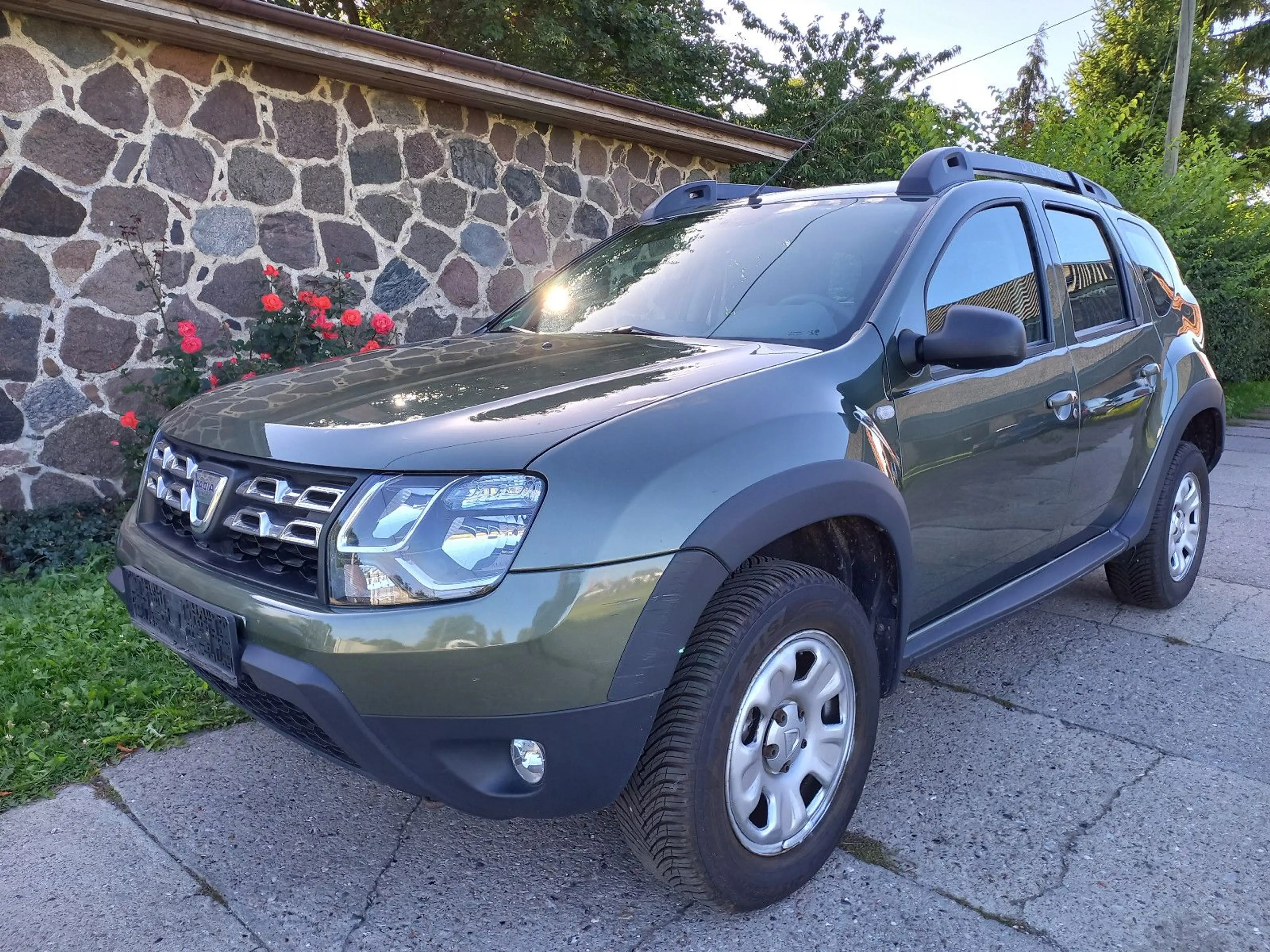Dacia Duster I Laureate 4x2- Klima- 1 Hand