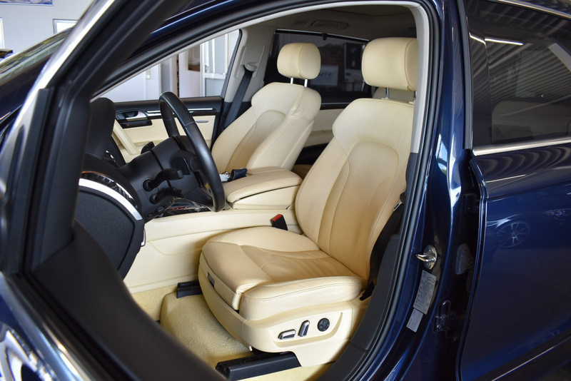 Audi Q7 4.2 TDI V12 Paket Standhzg Audi Exclusive AHK 6-Si — photo 9