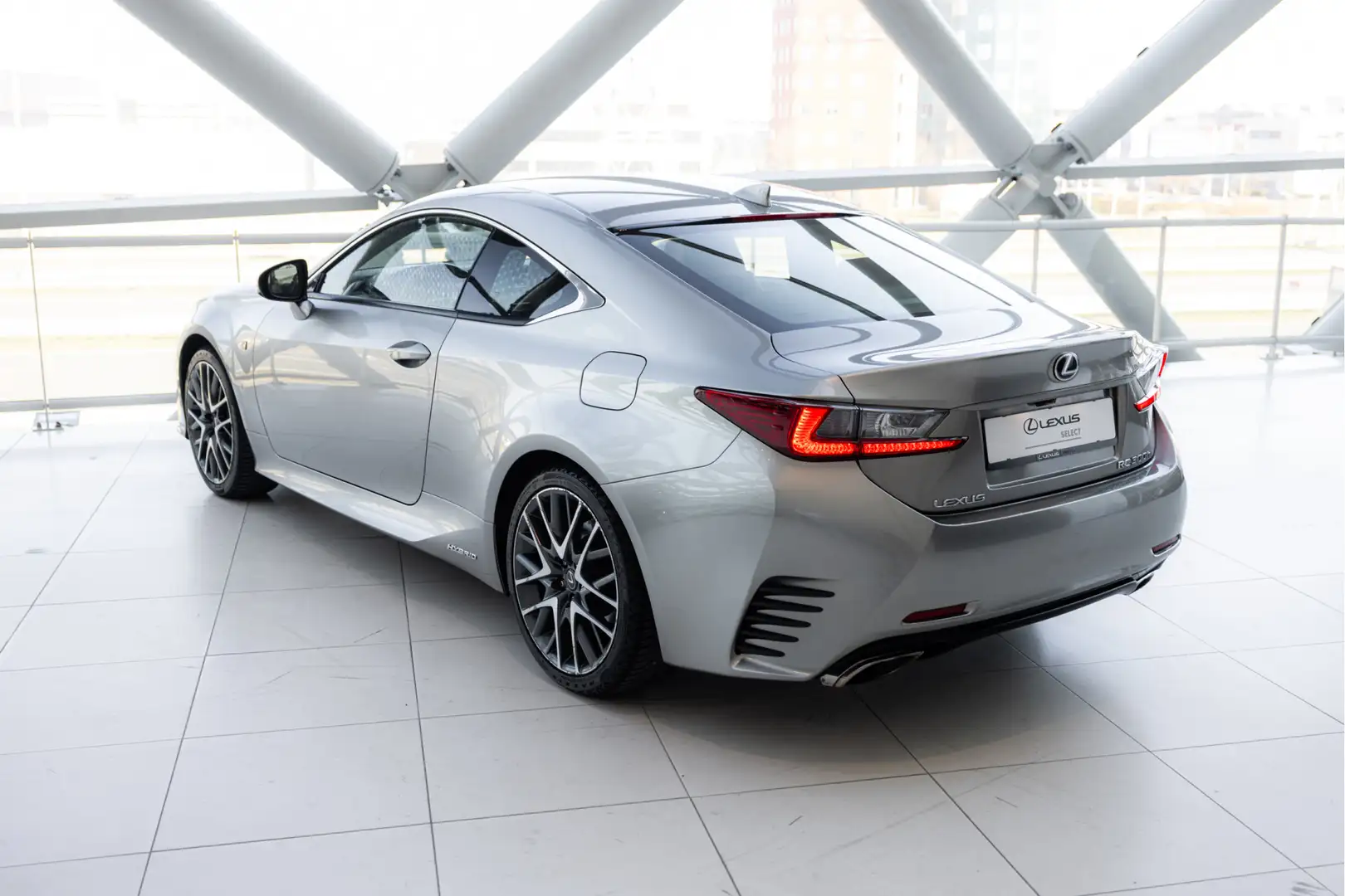 Lexus RC 300h F SPORT Line Limited | Stoelverwarming & Koeling | Gri - 2