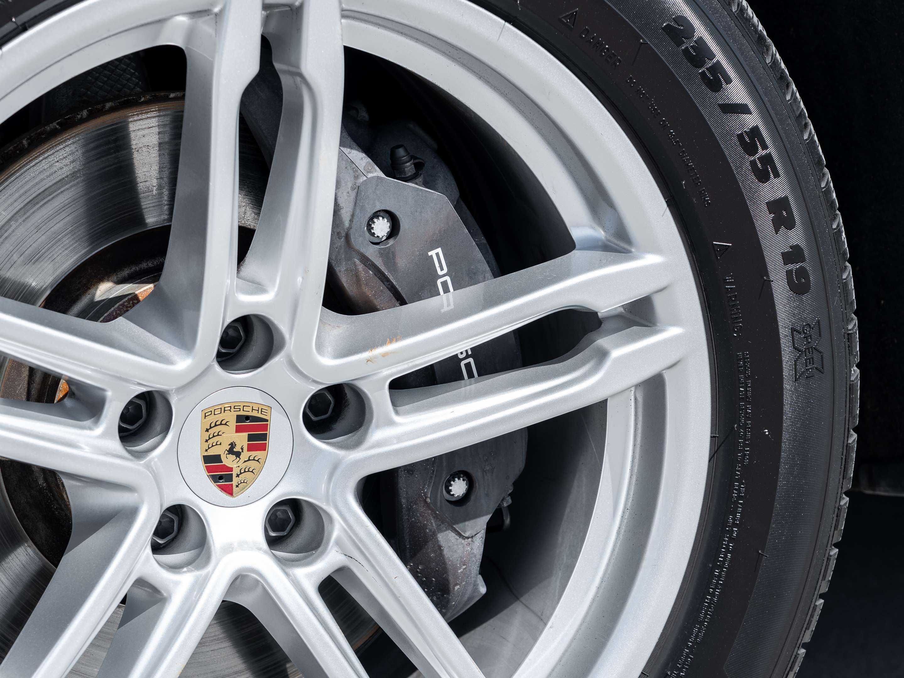 2024 Porsche Macan | 2 Year Extended Warranty Included thumb 8