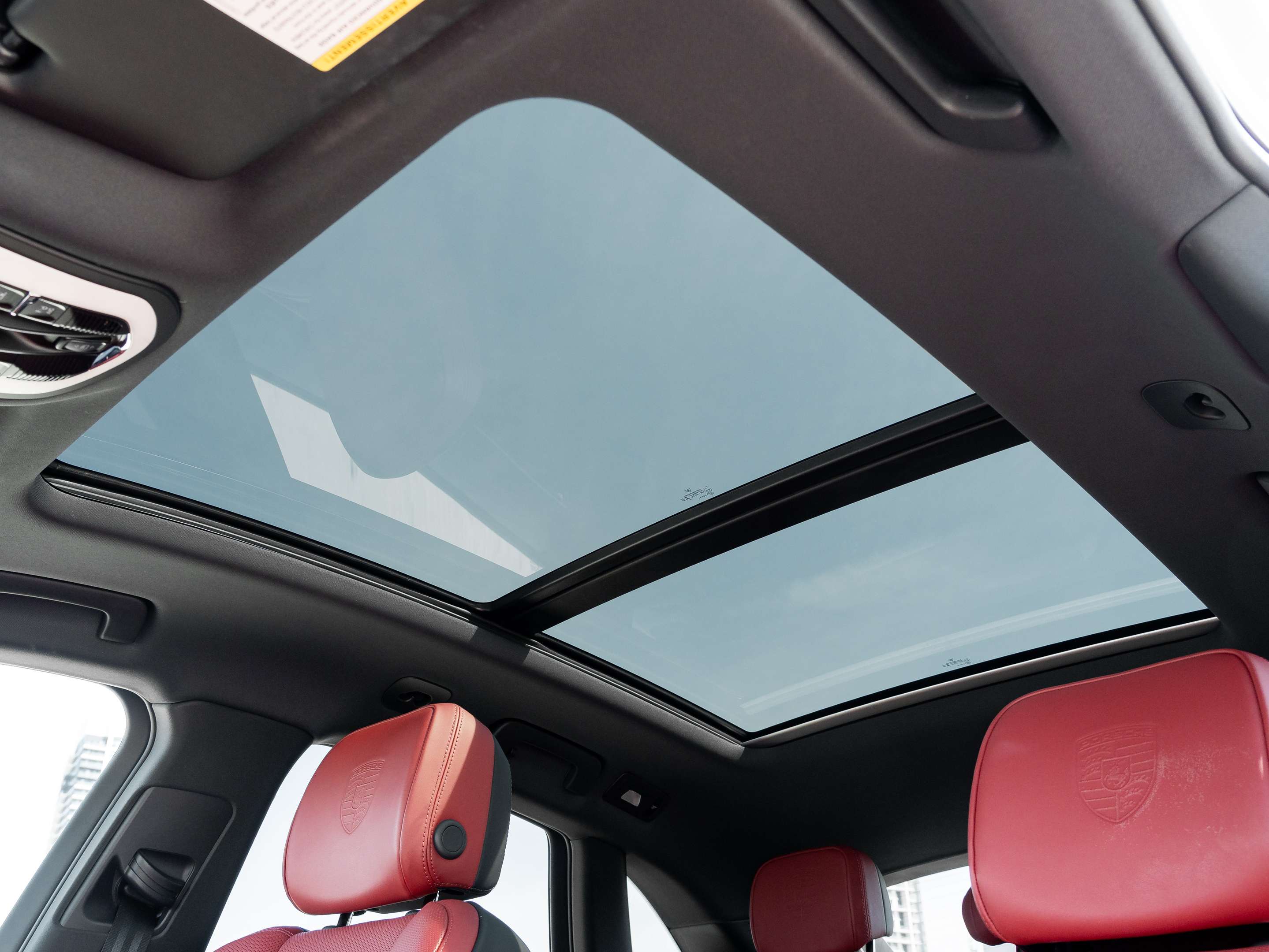 2024 Porsche Macan | 2 Year Extended Warranty Included thumb 28
