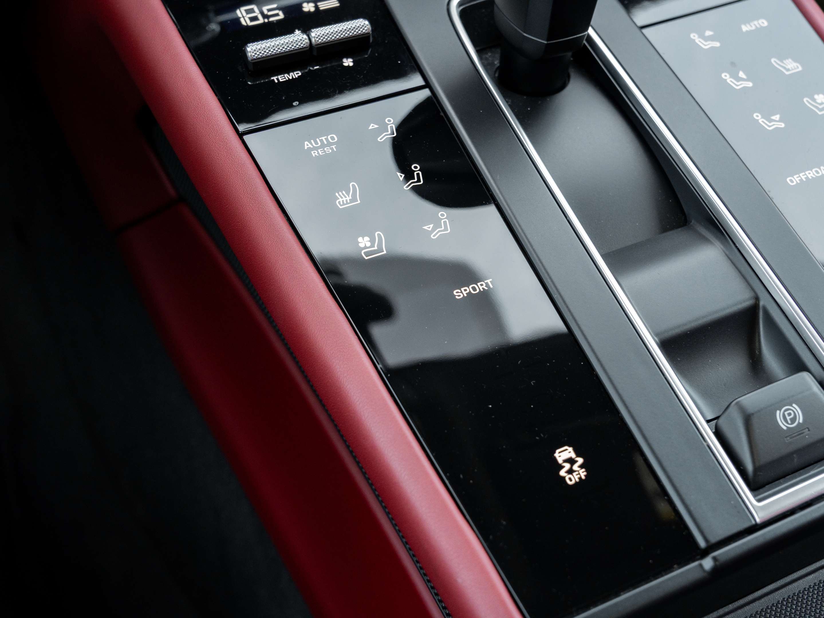 2024 Porsche Macan | 2 Year Extended Warranty Included thumb 24