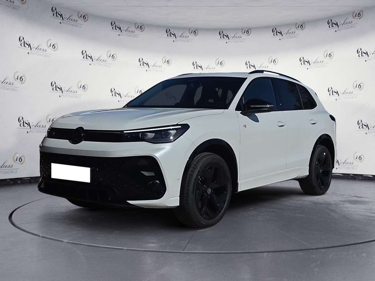 Volkswagen Tiguan 2.0 TDI 142KW SCR R-Line DSG 4MOTION DCC HEAD-UP CAMERA