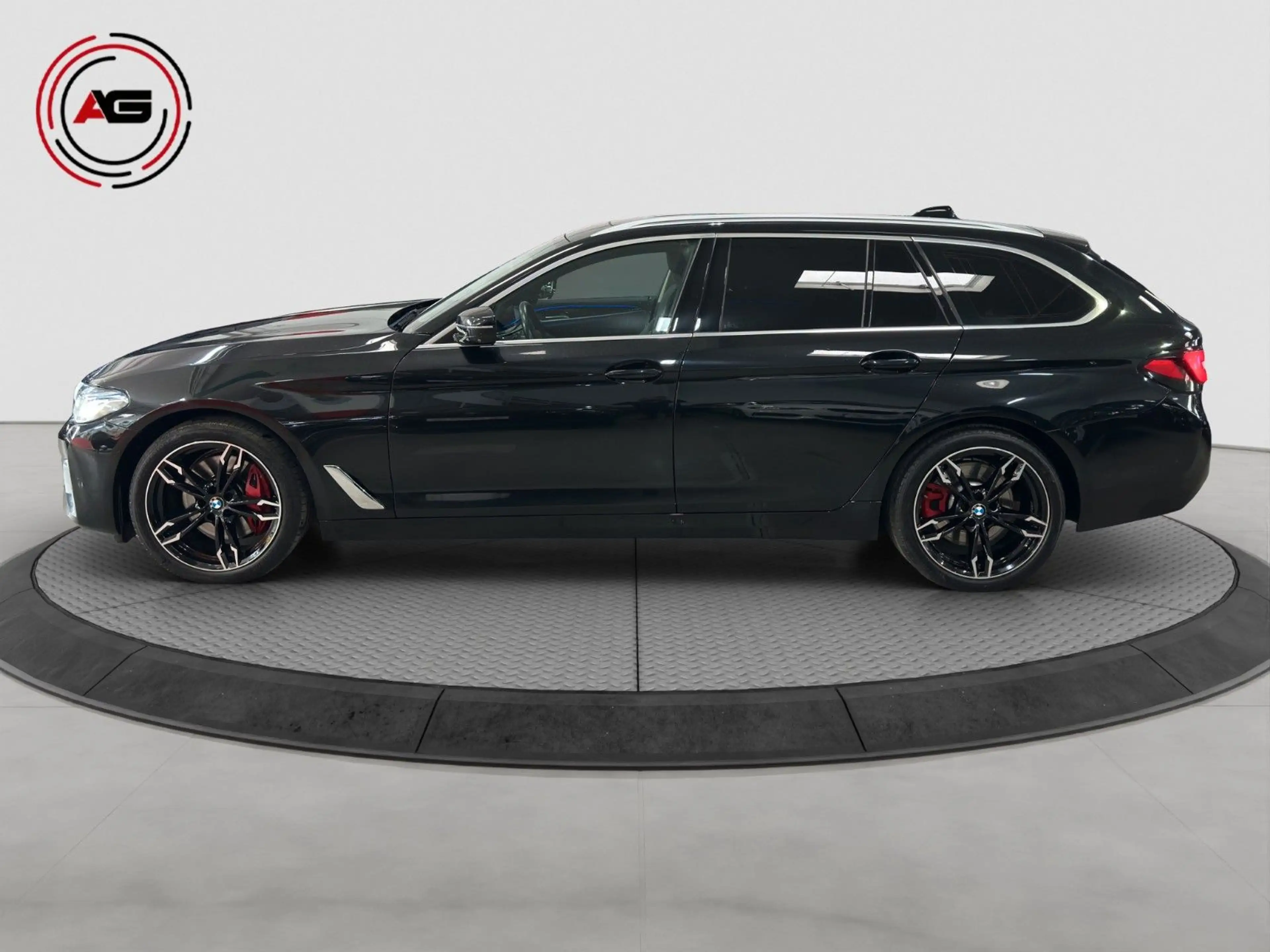 BMW 540 iT xDr. LC.PRO LASER ACC PANO HUD AHK 360° — photo 8