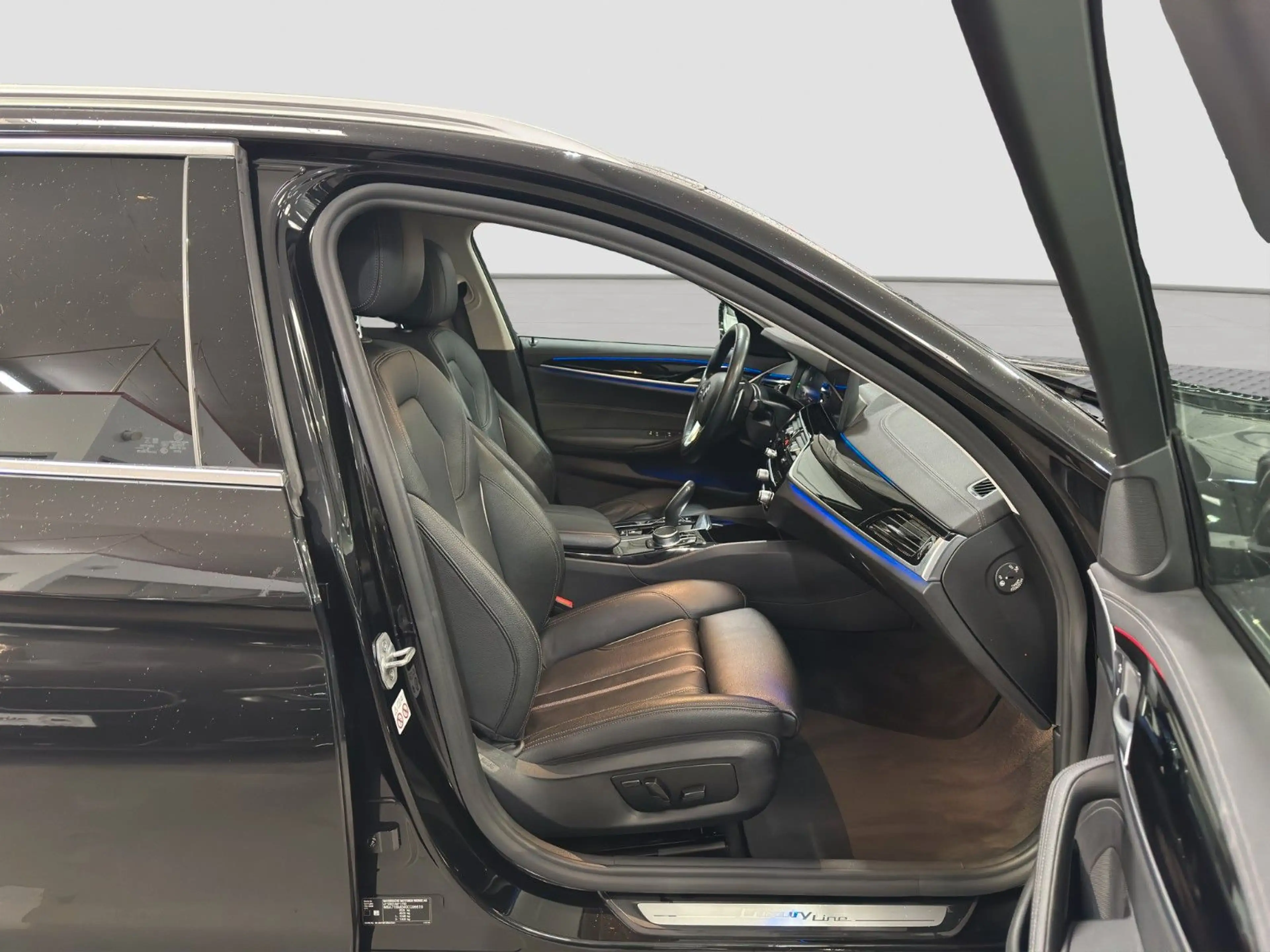 BMW 540 iT xDr. LC.PRO LASER ACC PANO HUD AHK 360° — photo 9